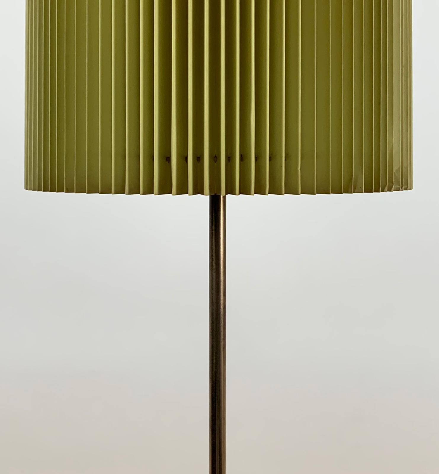 Midcentury Italian Metal Brass-Plated Lime Green Lampshade Floor Lamp 4