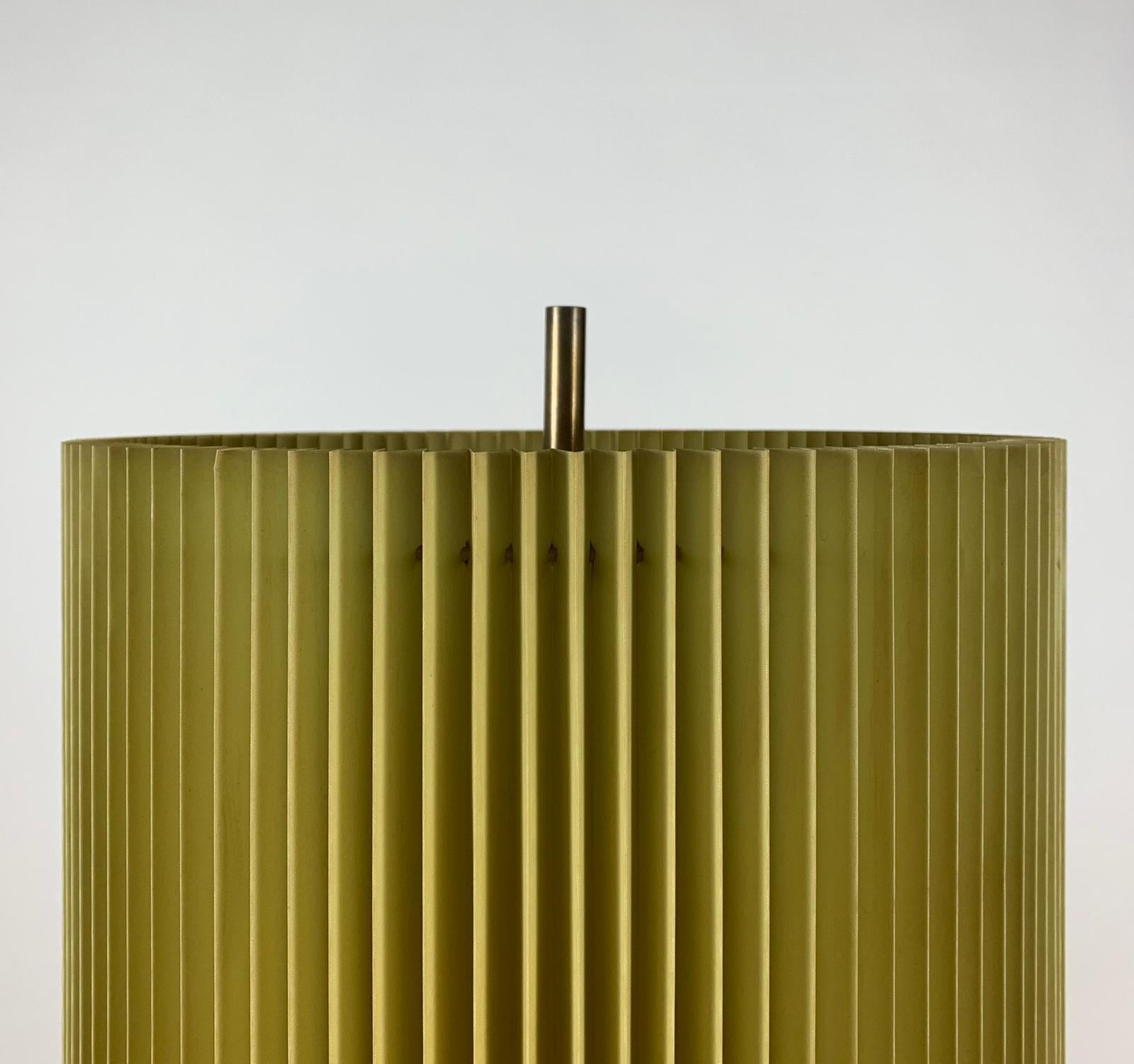 Midcentury Italian Metal Brass-Plated Lime Green Lampshade Floor Lamp 6