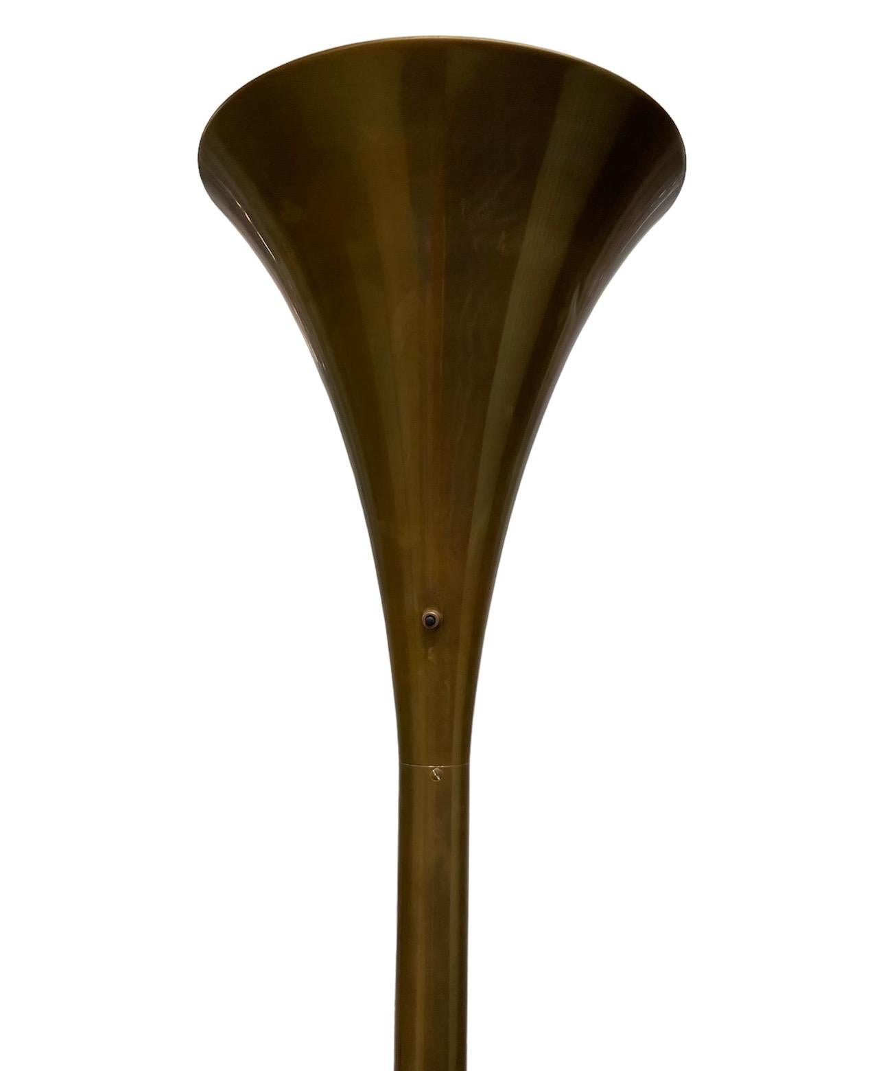 Lampadaire en métal italien du milieu du siècle, Uplighter en vente 4