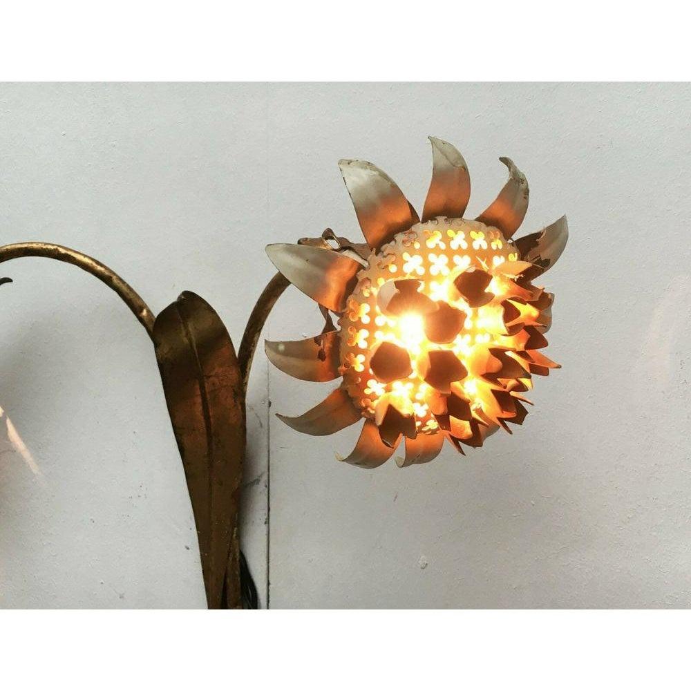 Mid-Century moderno Lampada da parete a girasole in metallo della metà del secolo scorso, anni '60 in vendita