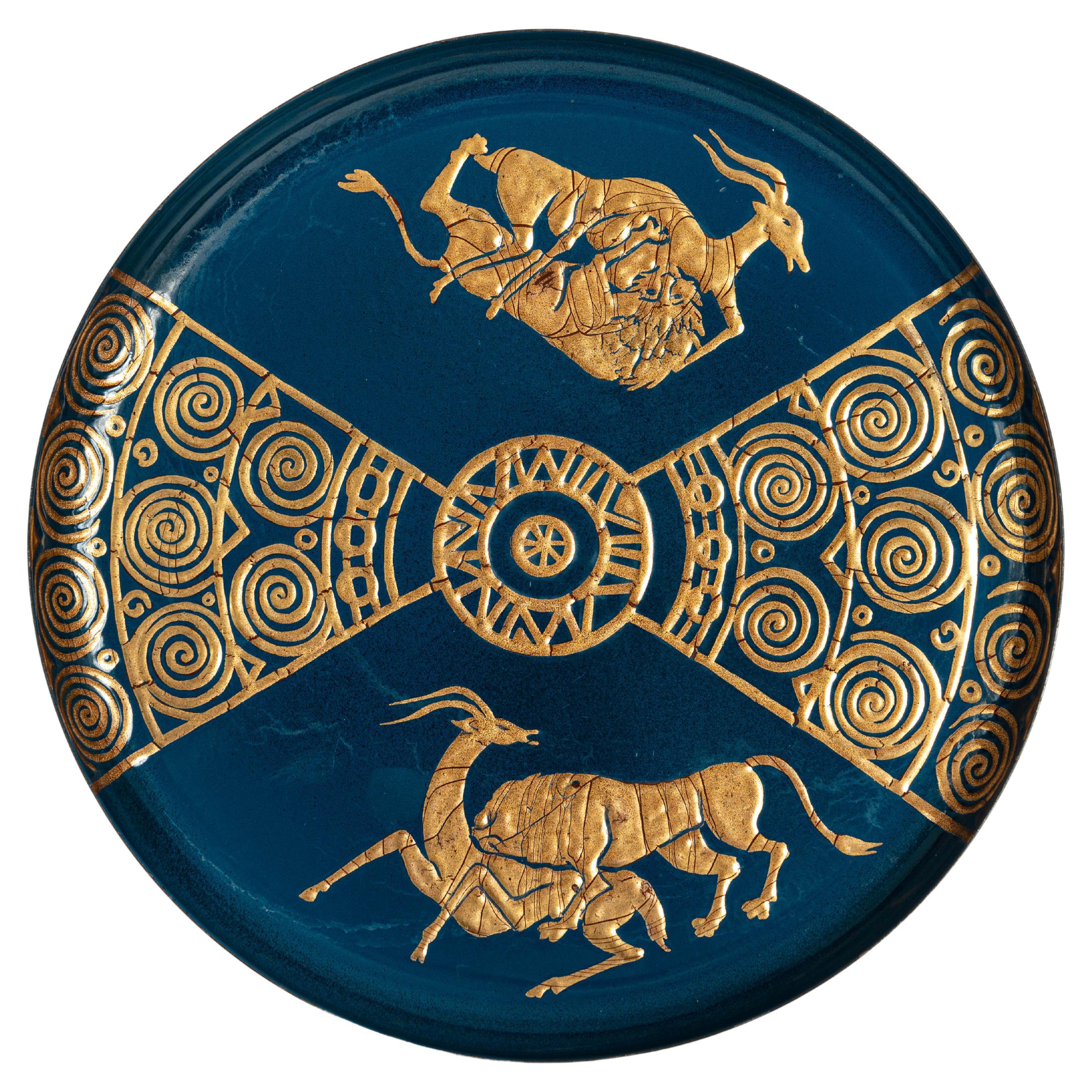 Bandeja de metal italiana de mediados de siglo Base de color azul turquesa Adornos dorados Años 50