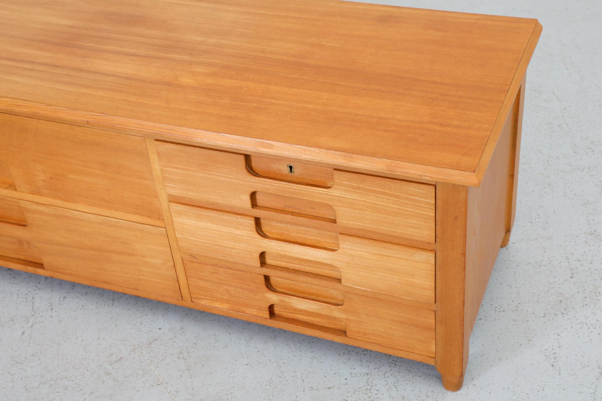 Mid-Century, Italian, Mini Credenza or Dresser with Carved Drawers 6