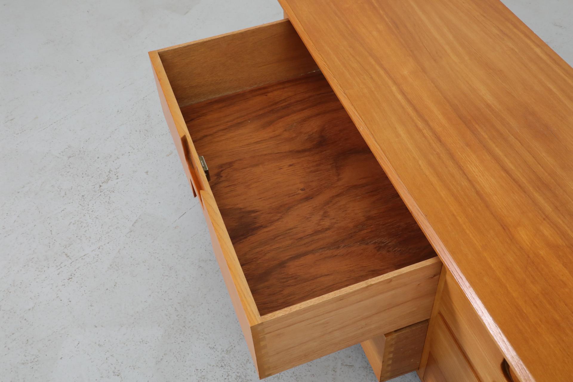 Mid-Century, Italian, Mini Credenza or Dresser with Carved Drawers 8