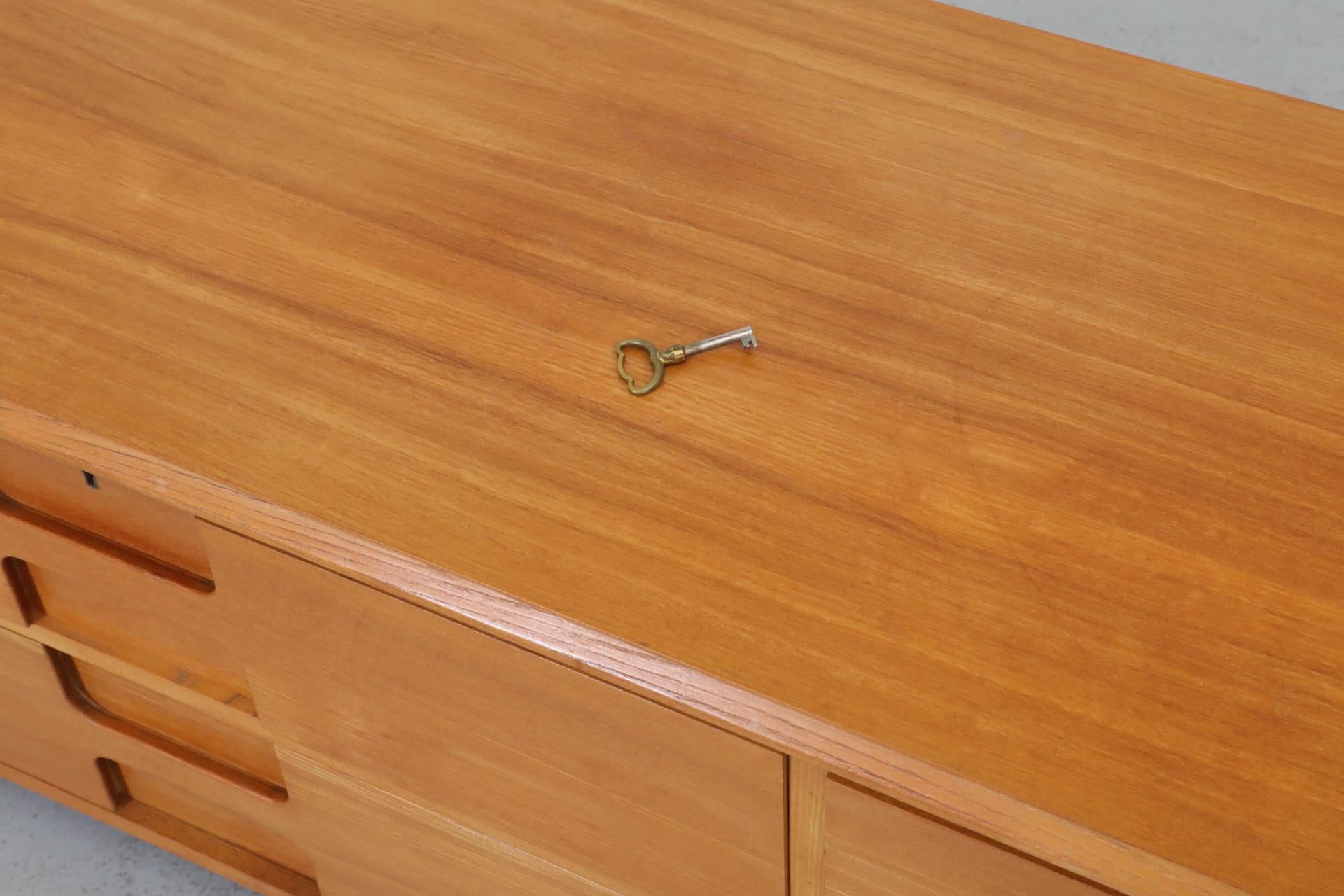 Mid-Century, Italian, Mini Credenza or Dresser with Carved Drawers 13
