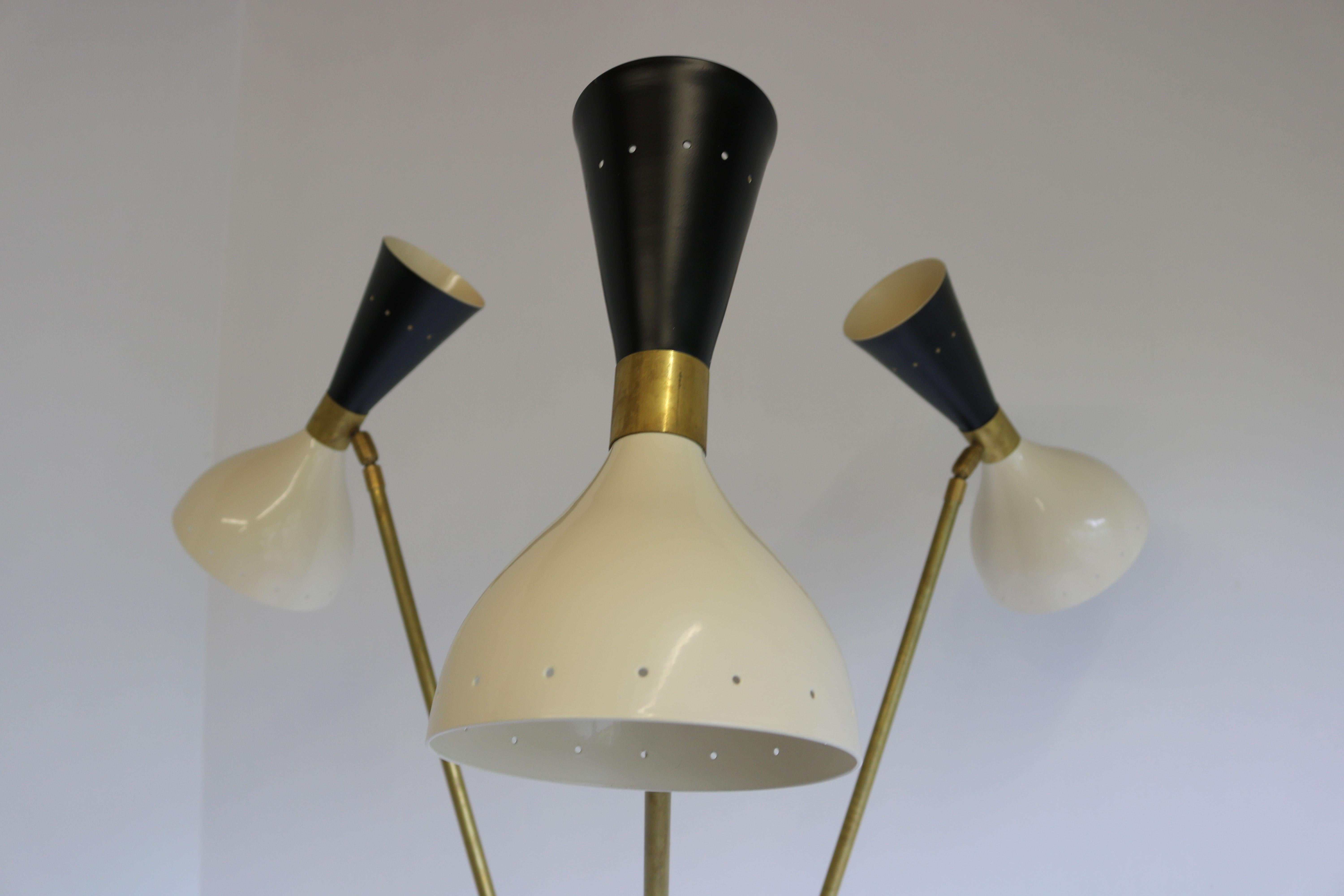 Metal Mid-Century Italian Minimalist Design Floor Lamp Brass 1950 Black White Tripod For Sale