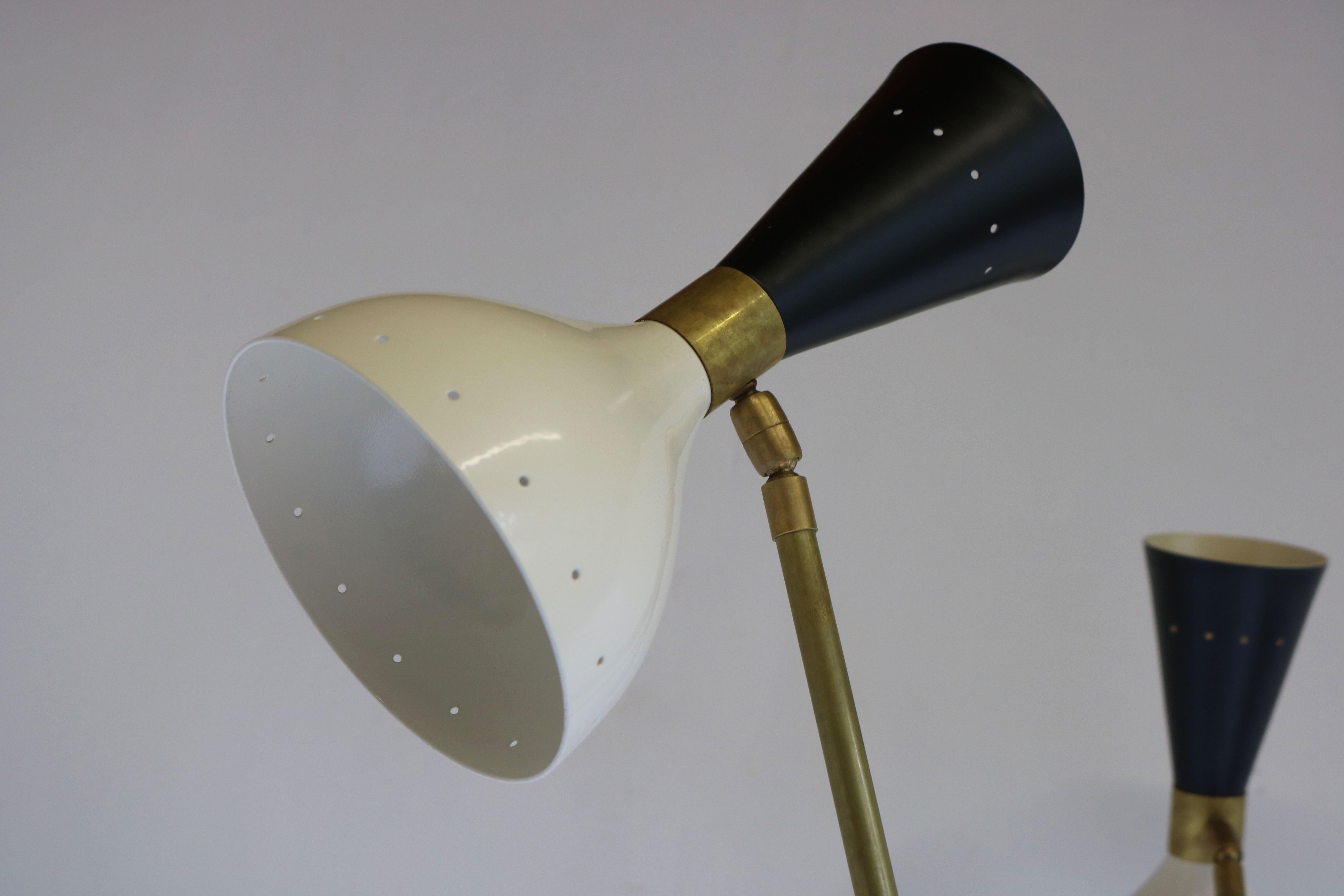 Mid-Century Italian Minimalist Design Floor Lamp Brass 1950 Black White Tripod For Sale 2