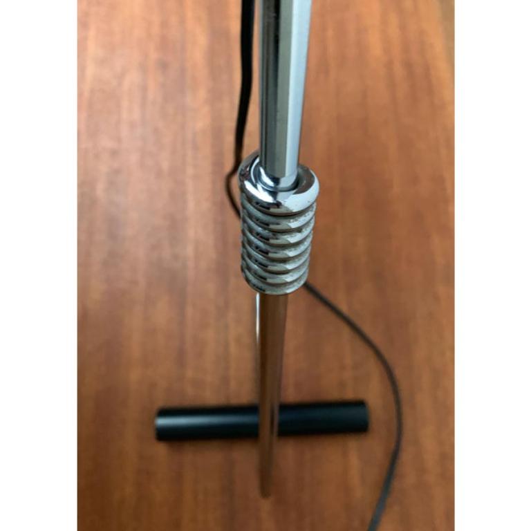 Mid-Century Italian Minimalist Table Lamp For Sale 1