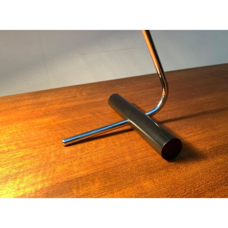 Mid-Century Italian Minimalist Table Lamp For Sale 2