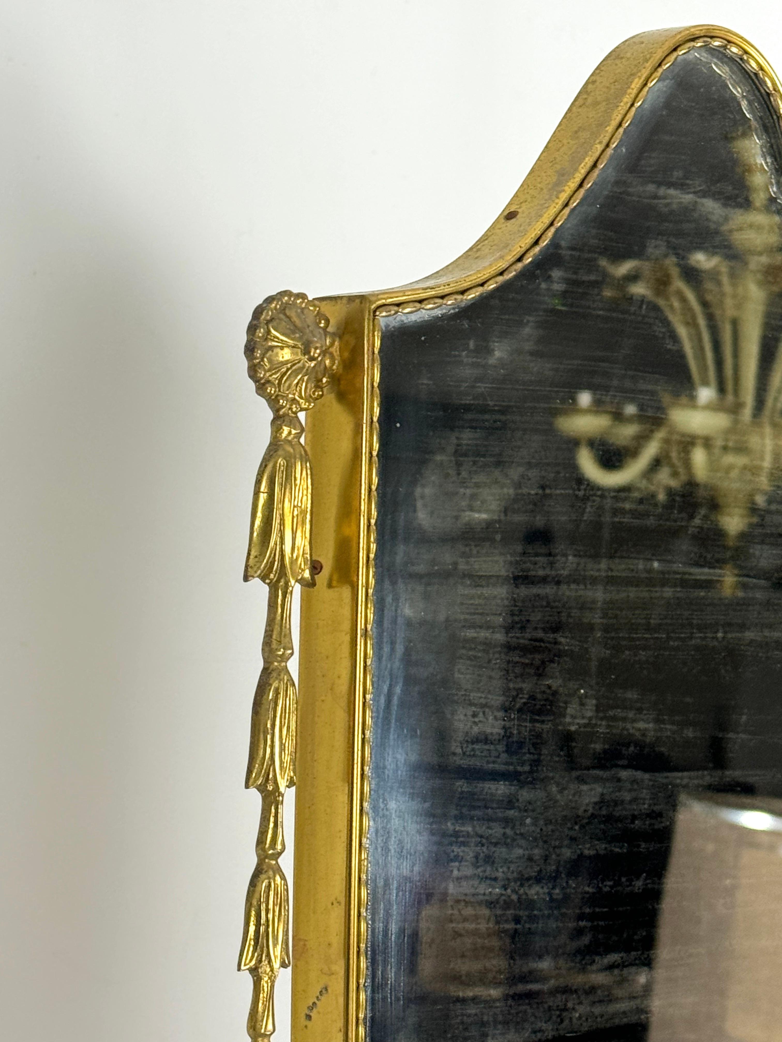Italienischer Spiegel aus der Mitte des Jahrhunderts aus Messing. Italien 1950er Jahre im Zustand „Gut“ im Angebot in Catania, CT
