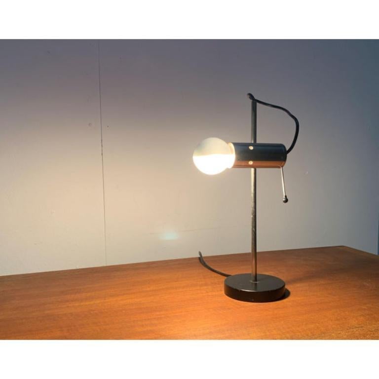 Lámpara de mesa italiana de mediados de siglo Model 251 de Tito Agnoli para Oluce, años 50 en venta 3