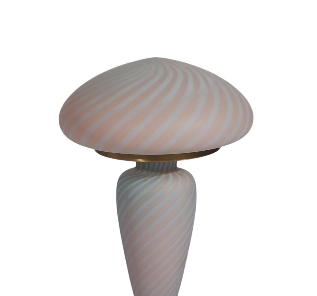 Neoclassical Midcentury Italian Modern Brass and Pink Swirl Art Glass Table Lamp after Murano For Sale