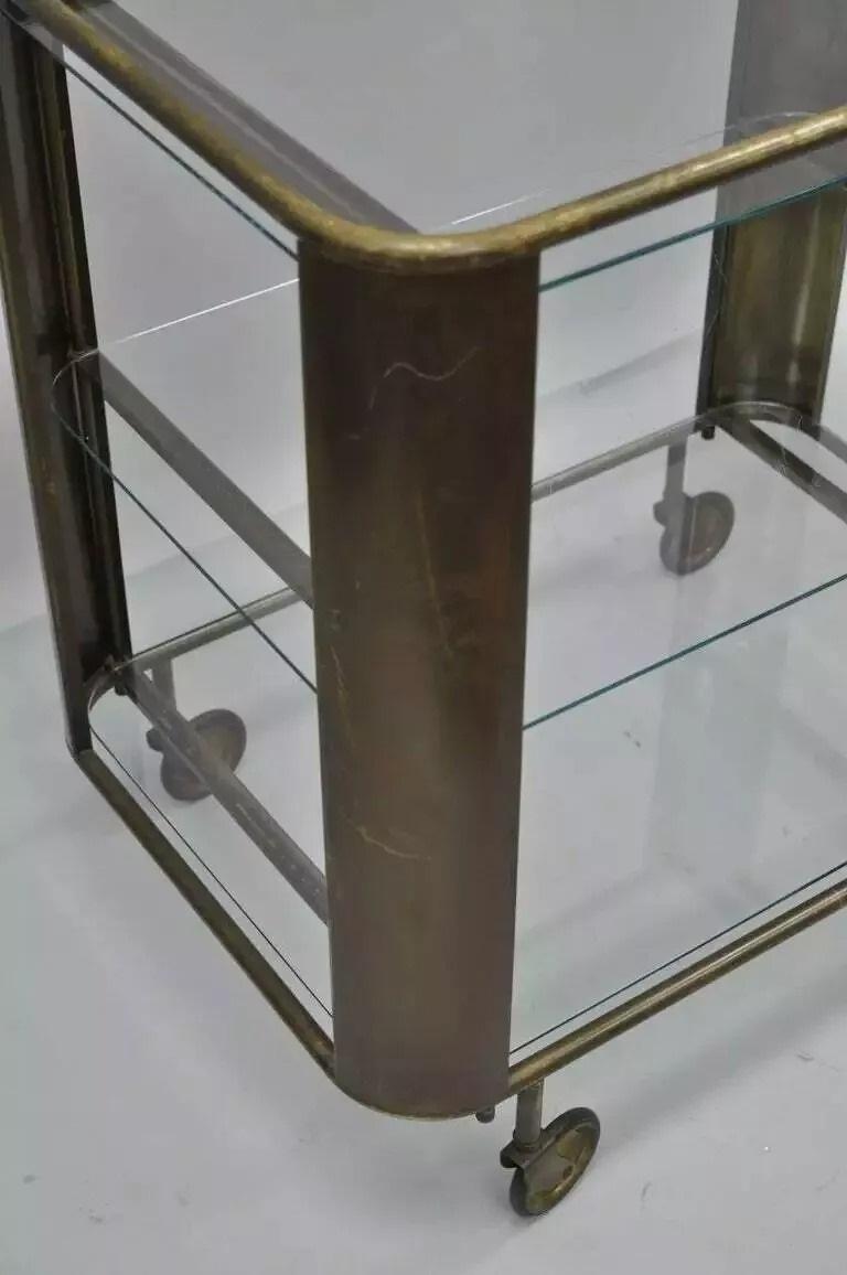 20ième siècle Chariot de bar et serveur de thé Modernity en bronze et verre du milieu du siècle dernier en vente