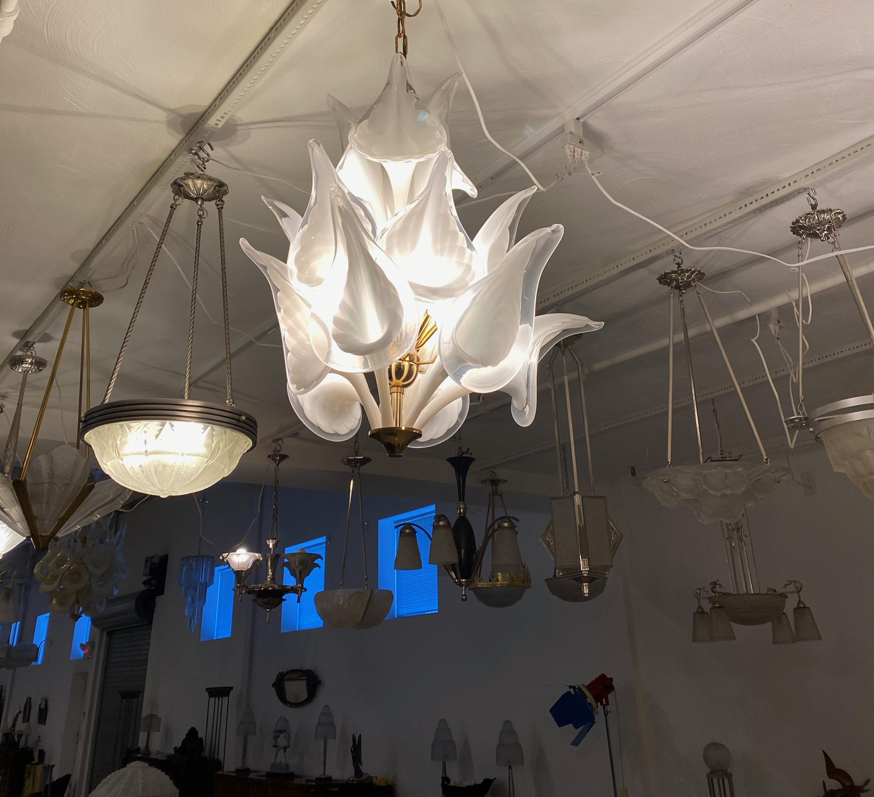 Vetro Lampadario moderno di metà secolo Camer Calla Lily in vetro di Murano soffiato a mano