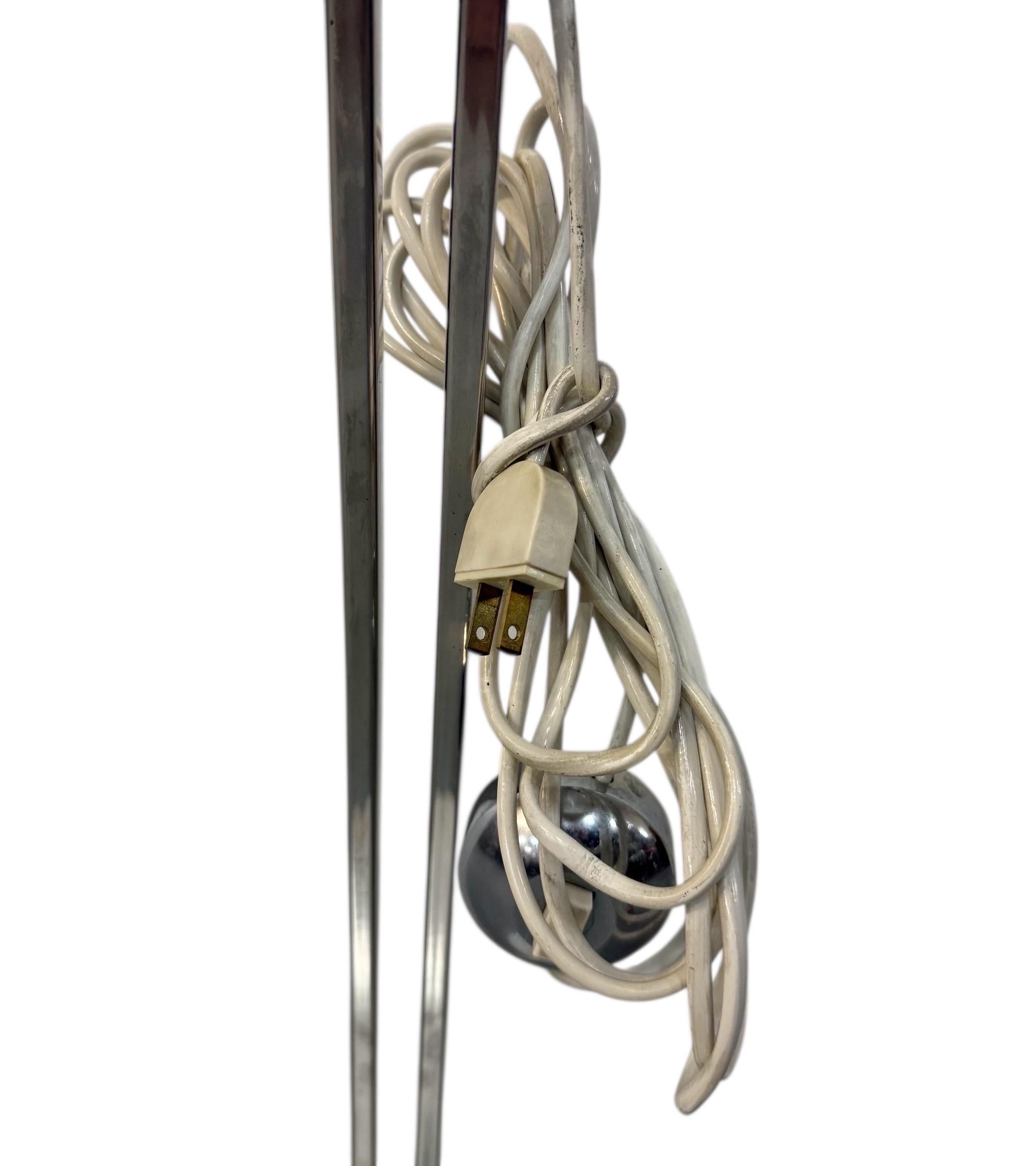 Lampadaire moderne italien du milieu du siècle Goffredo Reggiani en chrome en vente 2