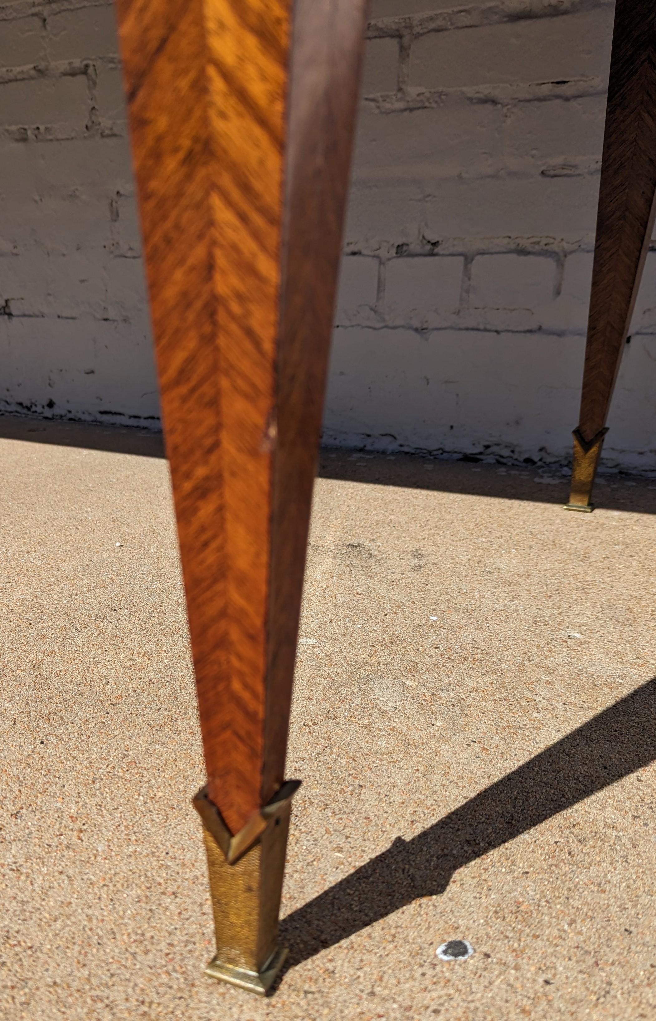 Mid Century Italian Modern Herringbone Lacquered Dining Table  In Good Condition For Sale In Tulsa, OK
