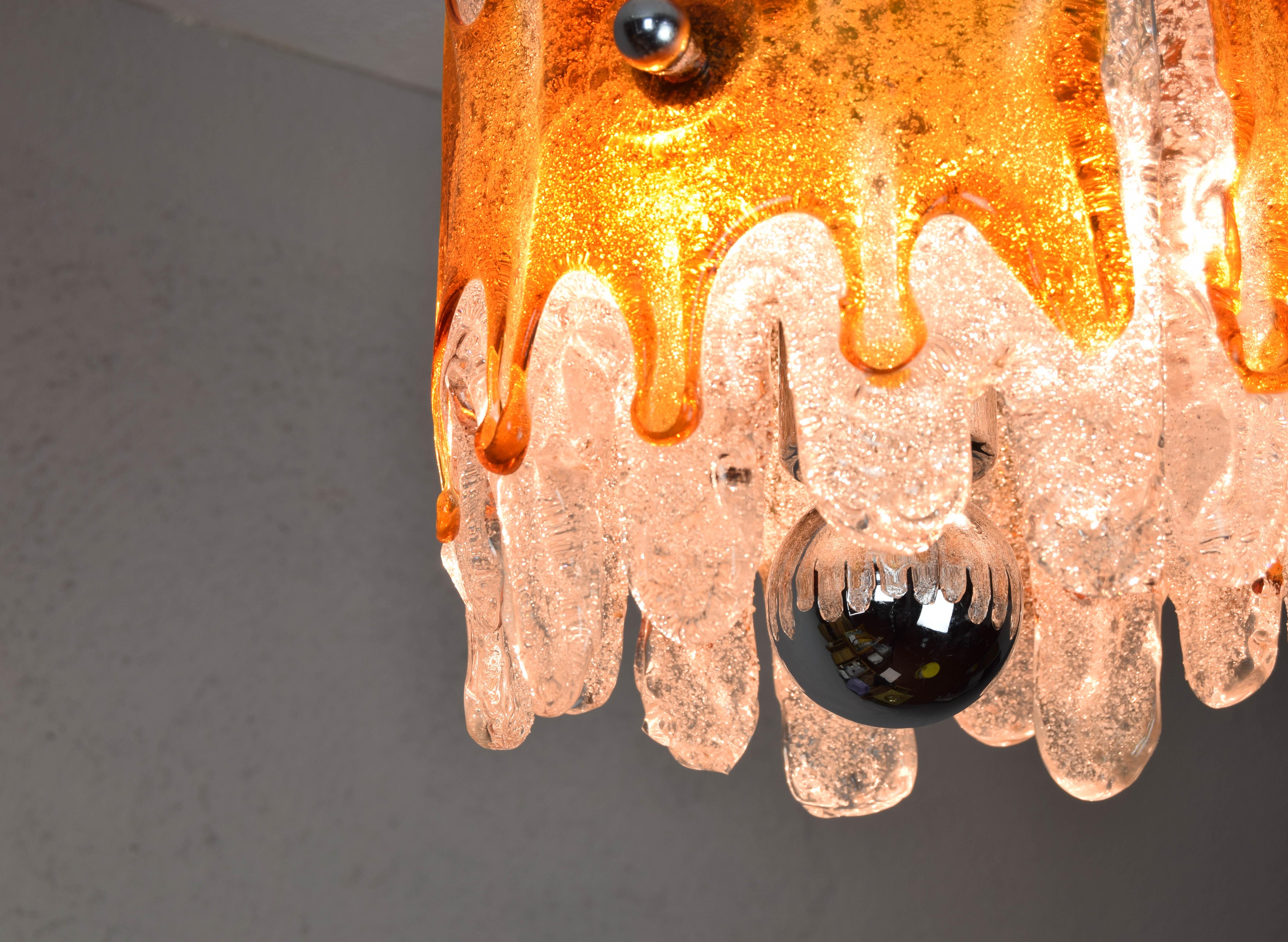 Midcentury Italian Modern Mazzega Amber and Clear Lava Murano Chandelier, 1960s For Sale 5