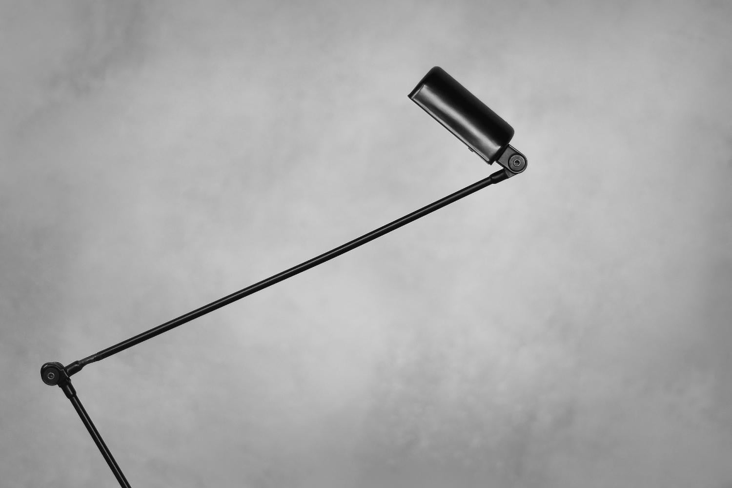 Late 20th Century Mid-Century Italian Modern Minimalist Black Desk Lamp Daphine by Tommaso Cimini