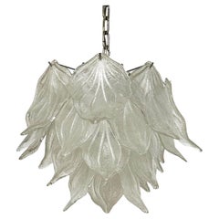 Lampadario a petali in vetro di Murano di Barovier&Toso, metà del secolo scorso.