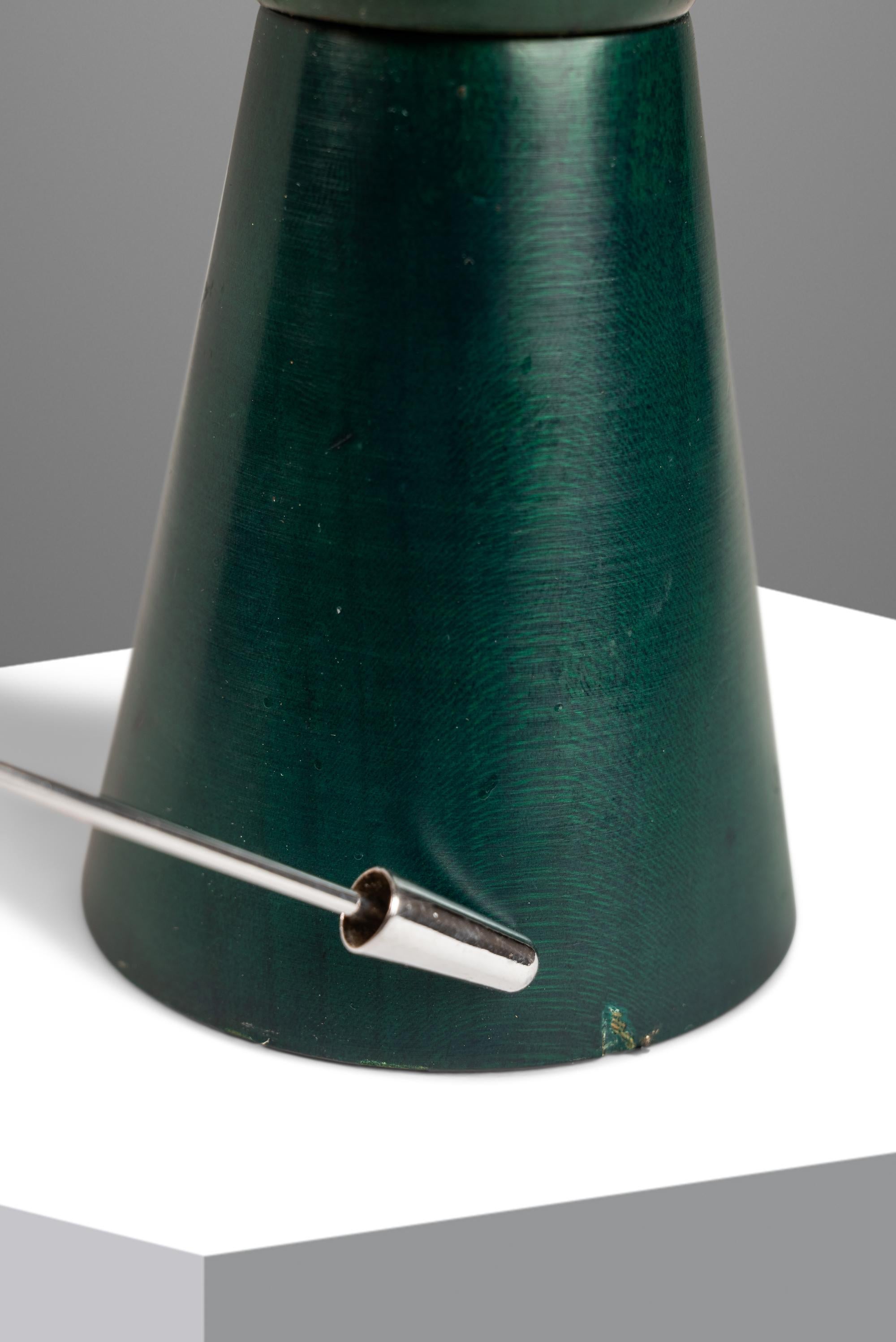 Mid-Century Italian Modern Salt & Pepper Grinders Shakers, Italy, c. 1970's 6