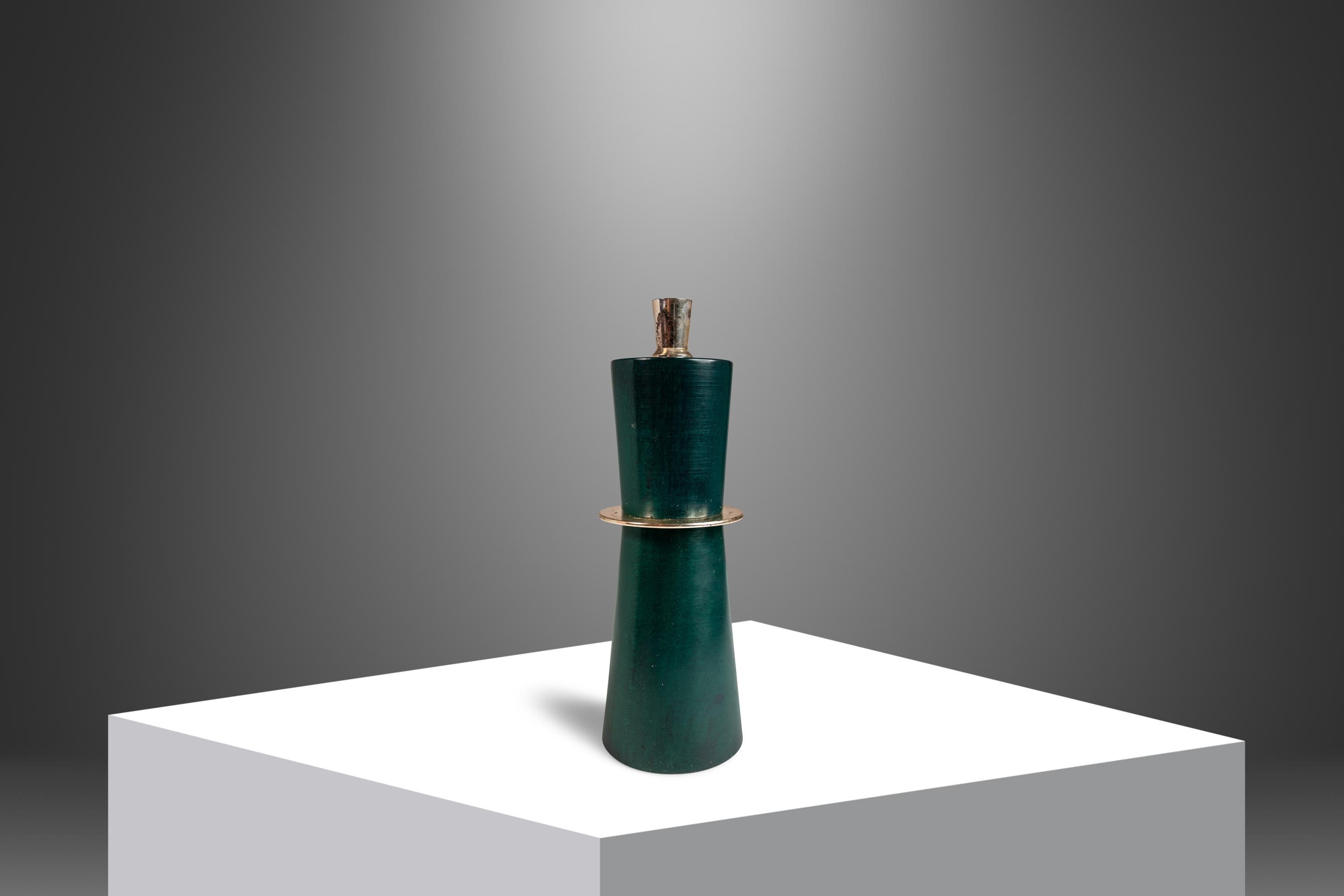 Mid-Century Italian Modern Salt & Pepper Grinders Shakers, Italy, c. 1970's 1