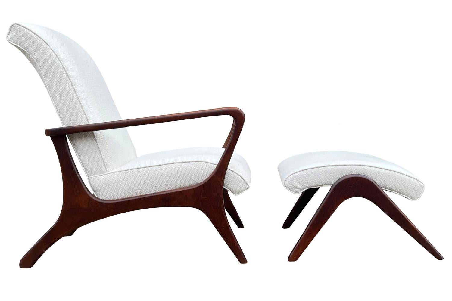 Fabric Mid Century Italian Modern Sculptural Lounge Chair & Ottoman in Walnut & White