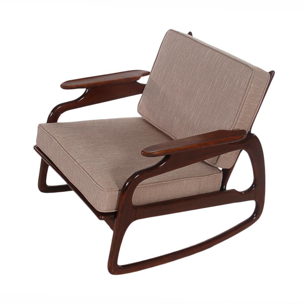 Mid Century Italian Modern Sculptural Rocking Chair in Walnut after Gio Ponti For Sale 1