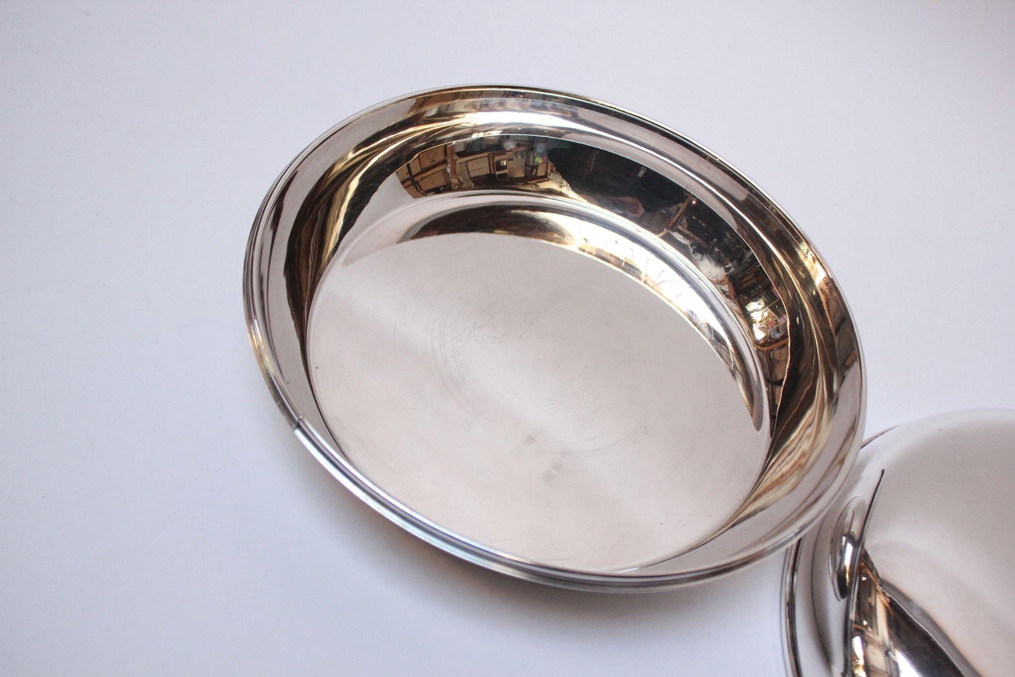 Mid-20th Century Mid-Century Italian Modern Silver-Plated Round Lidded Serving / Candy Dish For Sale