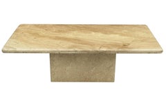 Rechteckiger Mid-Century-Cocktailtisch aus italienischem Travertinmarmor