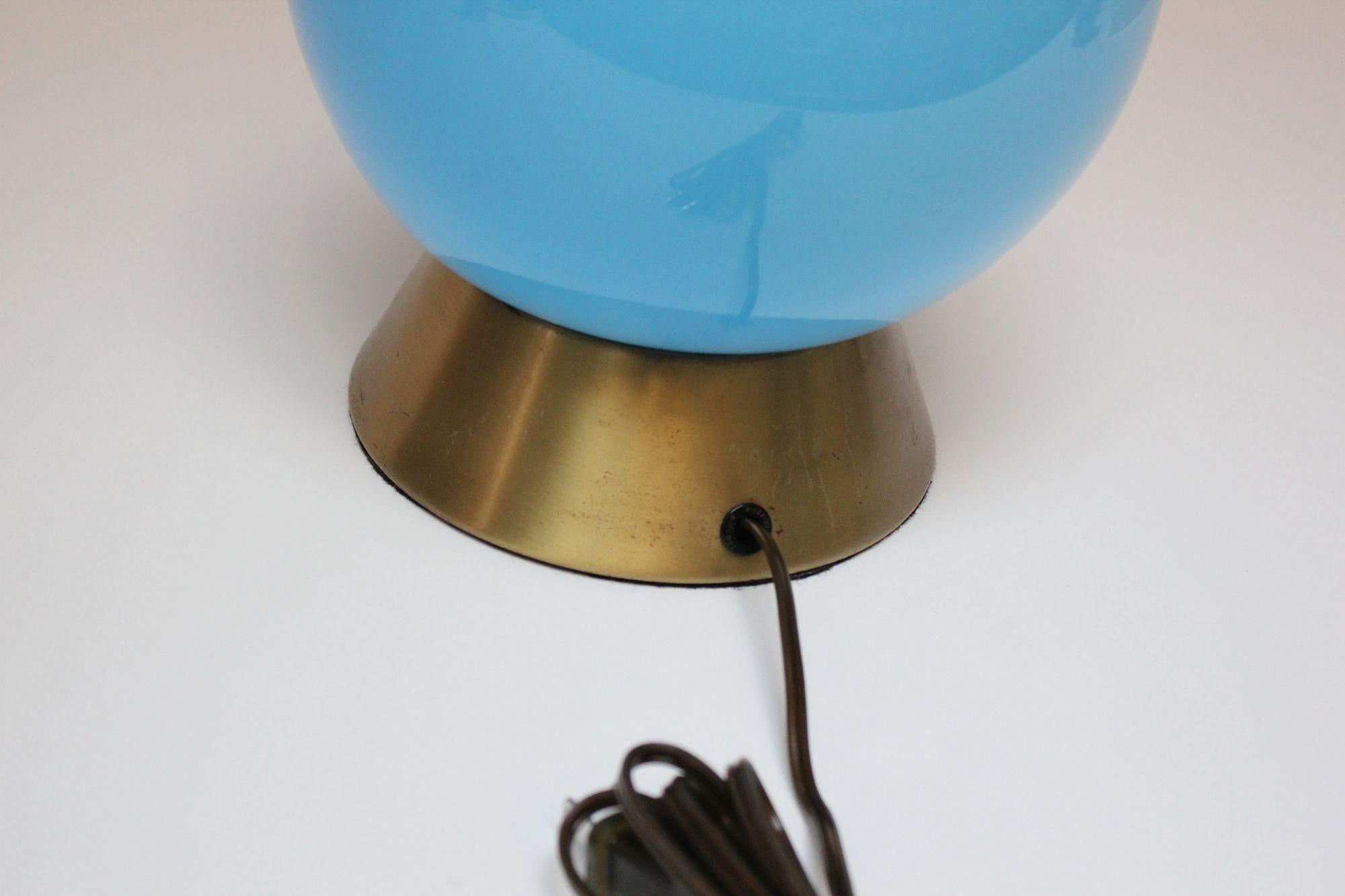 Midcentury Italian Modern Turquoise Blown Glass Lamp on Brass Base For Sale 5