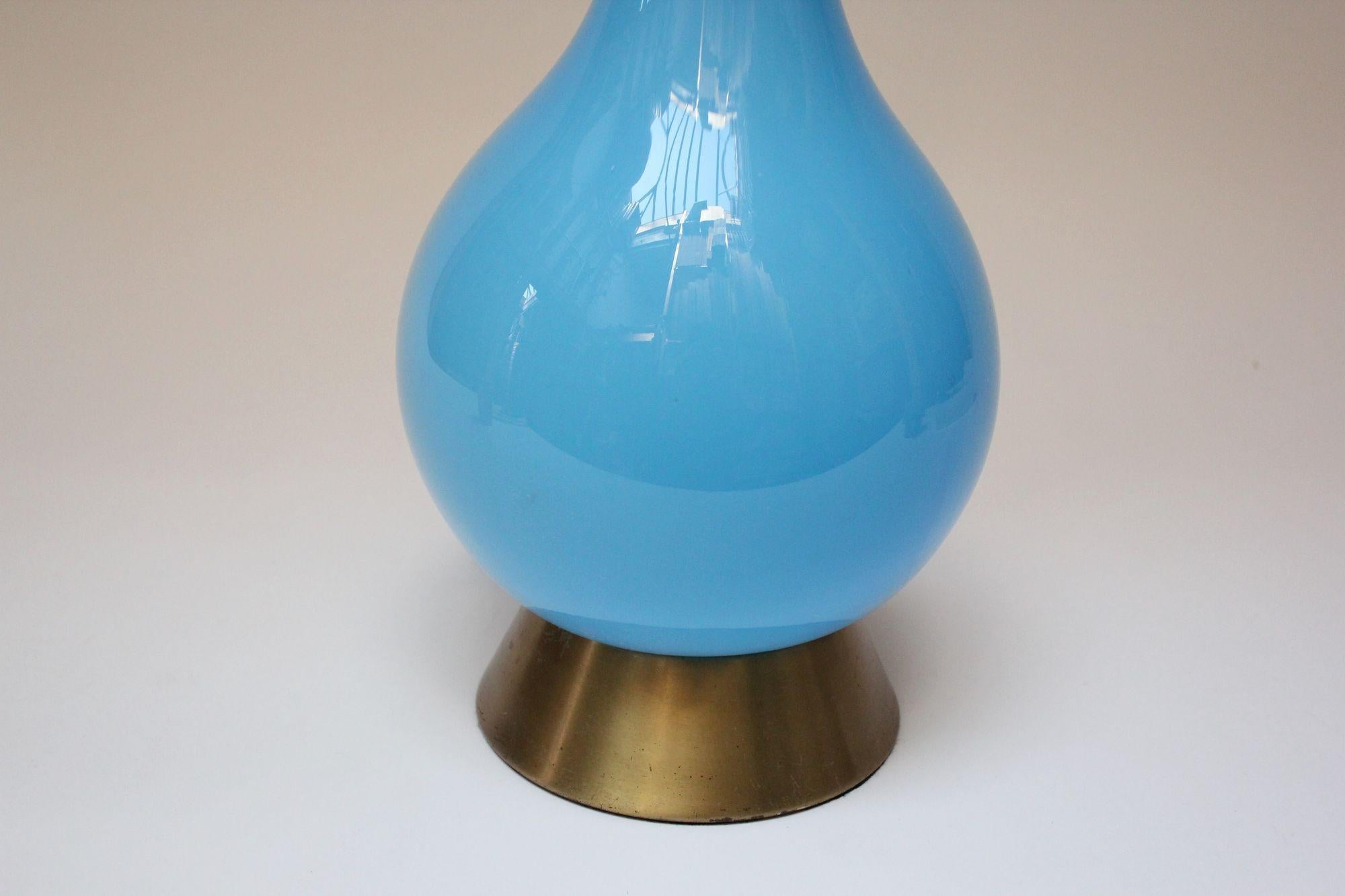 Midcentury Italian Modern Turquoise Blown Glass Lamp on Brass Base For Sale 4