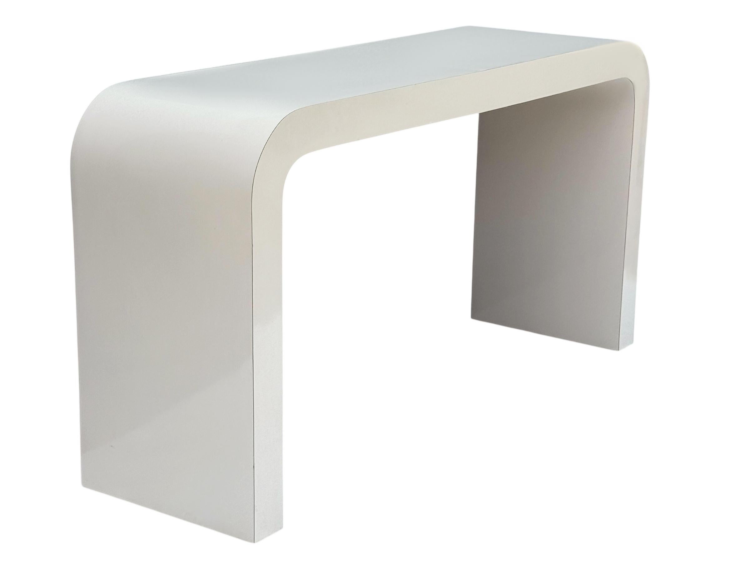 Tavolo consolle o scrivania in laminato a cascata del Mid Century italiano moderno in beige in vendita 1