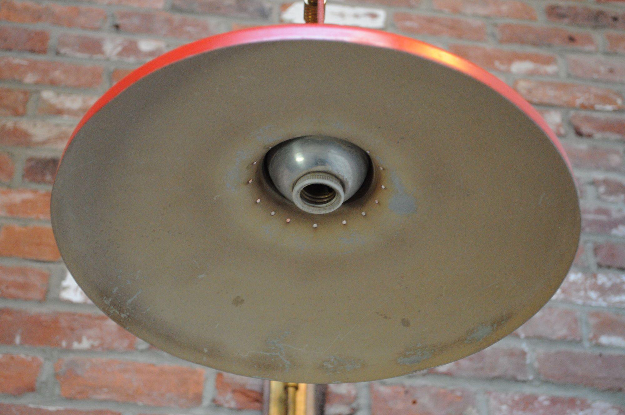 Mid Century Italian Modernist Wall Swag Lamp in Brass and Red Lacquered Metal For Sale 5
