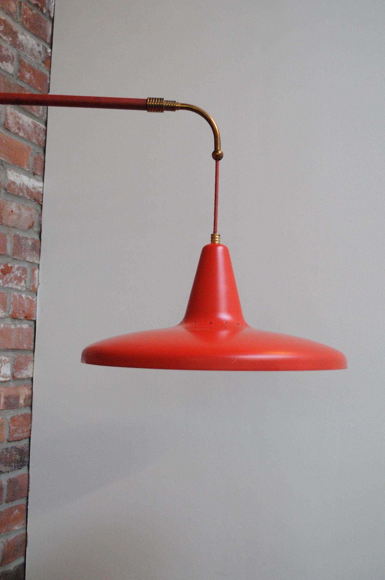 Mid Century Italian Modernist Wall Swag Lamp in Brass and Red Lacquered Metal For Sale 11