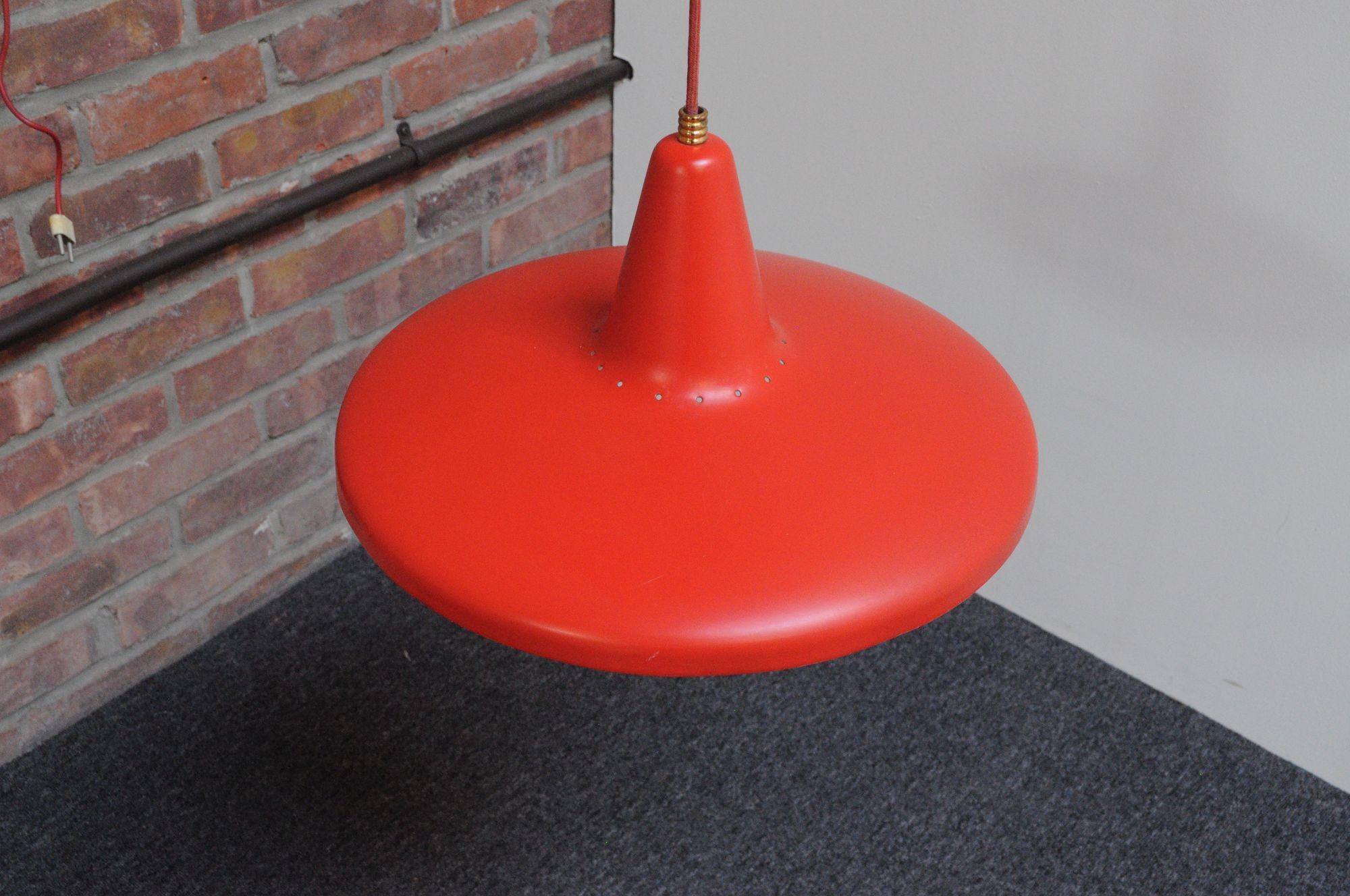 Mid Century Italian Modernist Wall Swag Lamp in Brass and Red Lacquered Metal For Sale 13