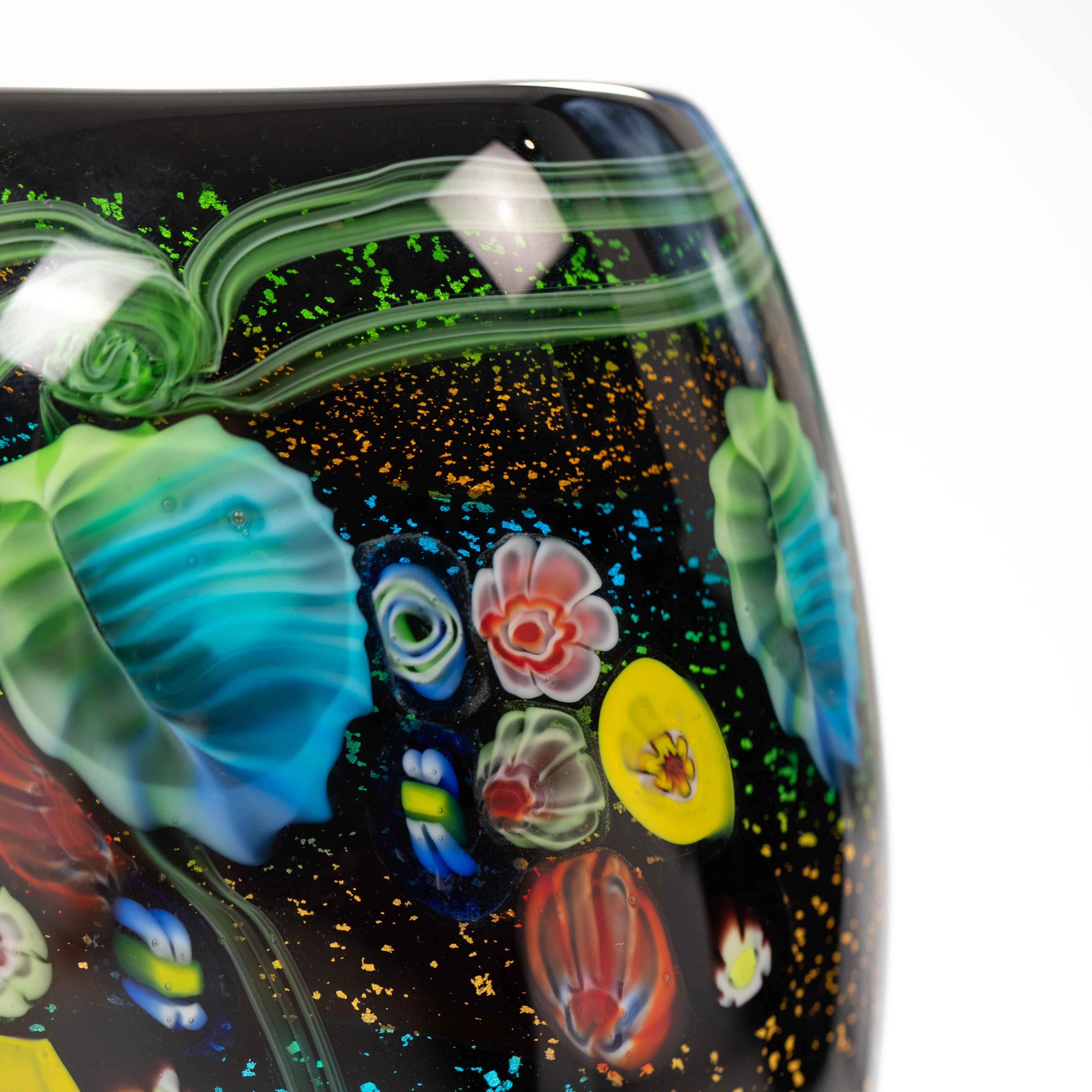 Vaso in vetro di Murano multicolore italiano di metà secolo con conchiglie di Murano, anni '70 in vendita 7