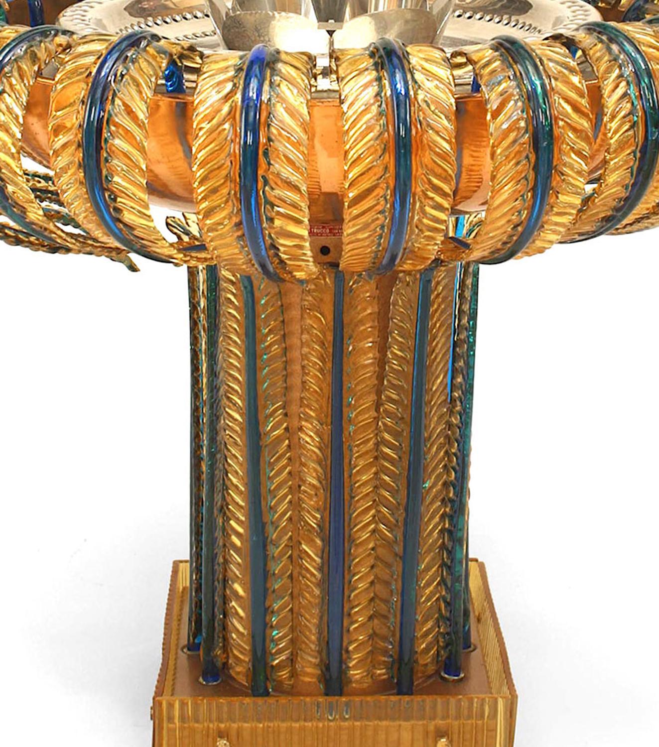 italien Fontaine en verre bleu et ambre de Murano du milieu du siècle dernier en vente