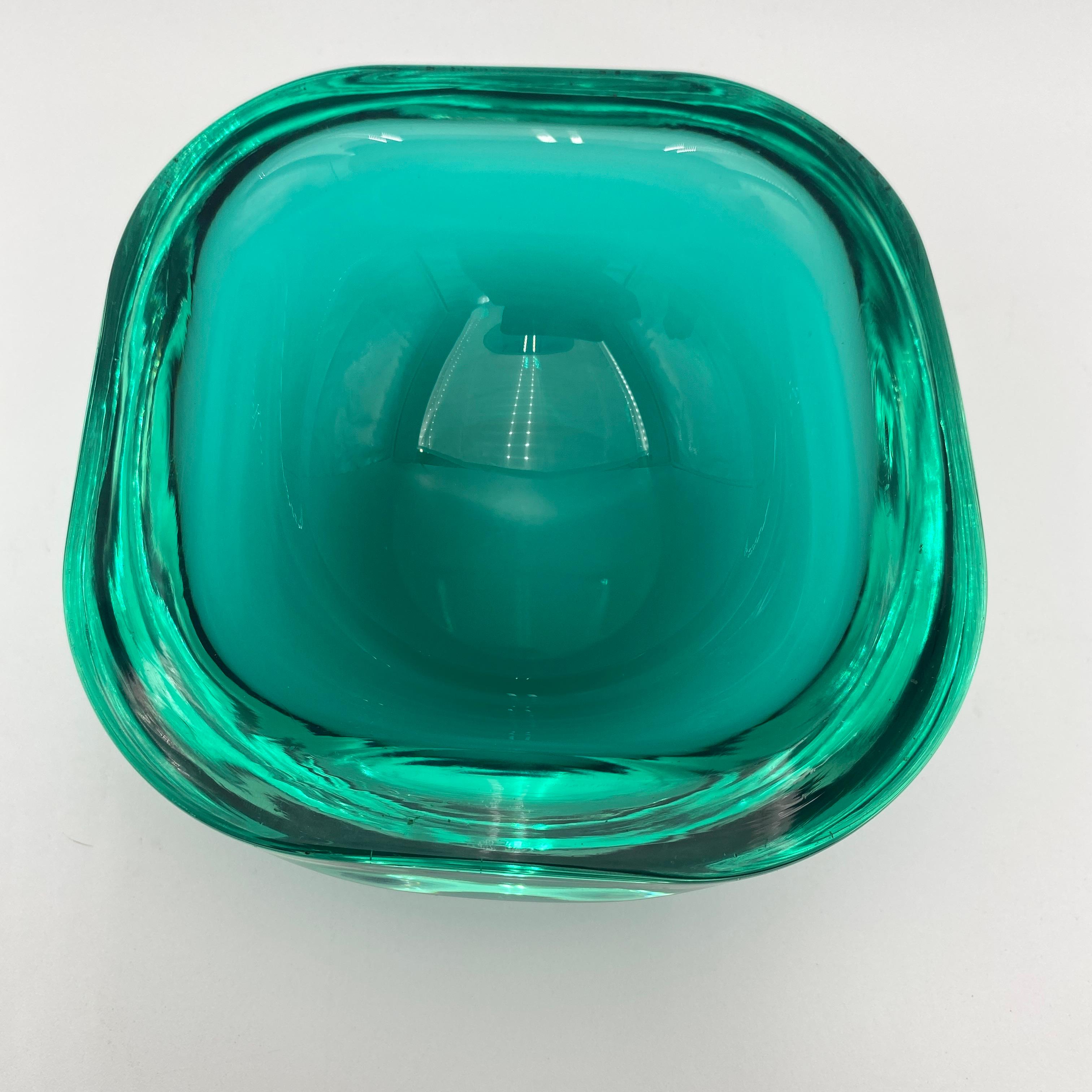 Posacenere in vetro di Murano della metà del secolo scorso firmato Cenedese, anni '50 In condizioni buone a San Juan Capistrano, CA