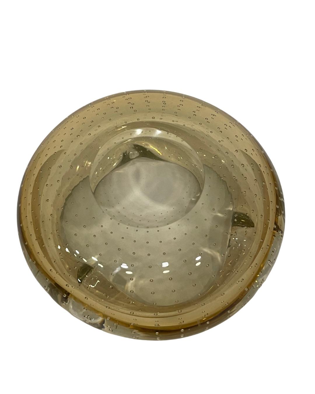 Italienische Murano-Glasschale aus der Jahrhundertmitte, 1960er Jahre (Moderne der Mitte des Jahrhunderts) im Angebot