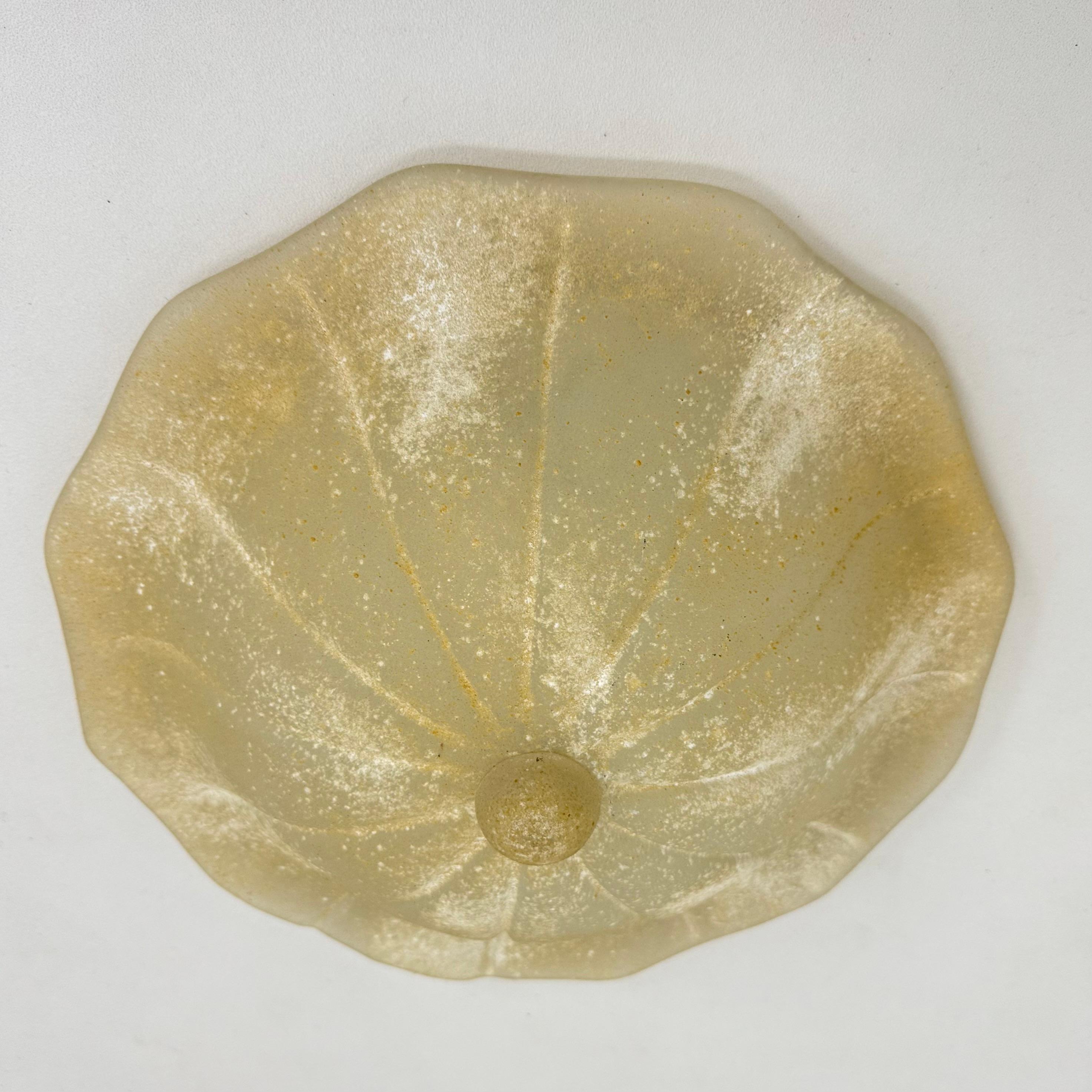 Italiano Lampada da soffitto in vetro di Murano della metà del secolo scorso, anni '70 in vendita