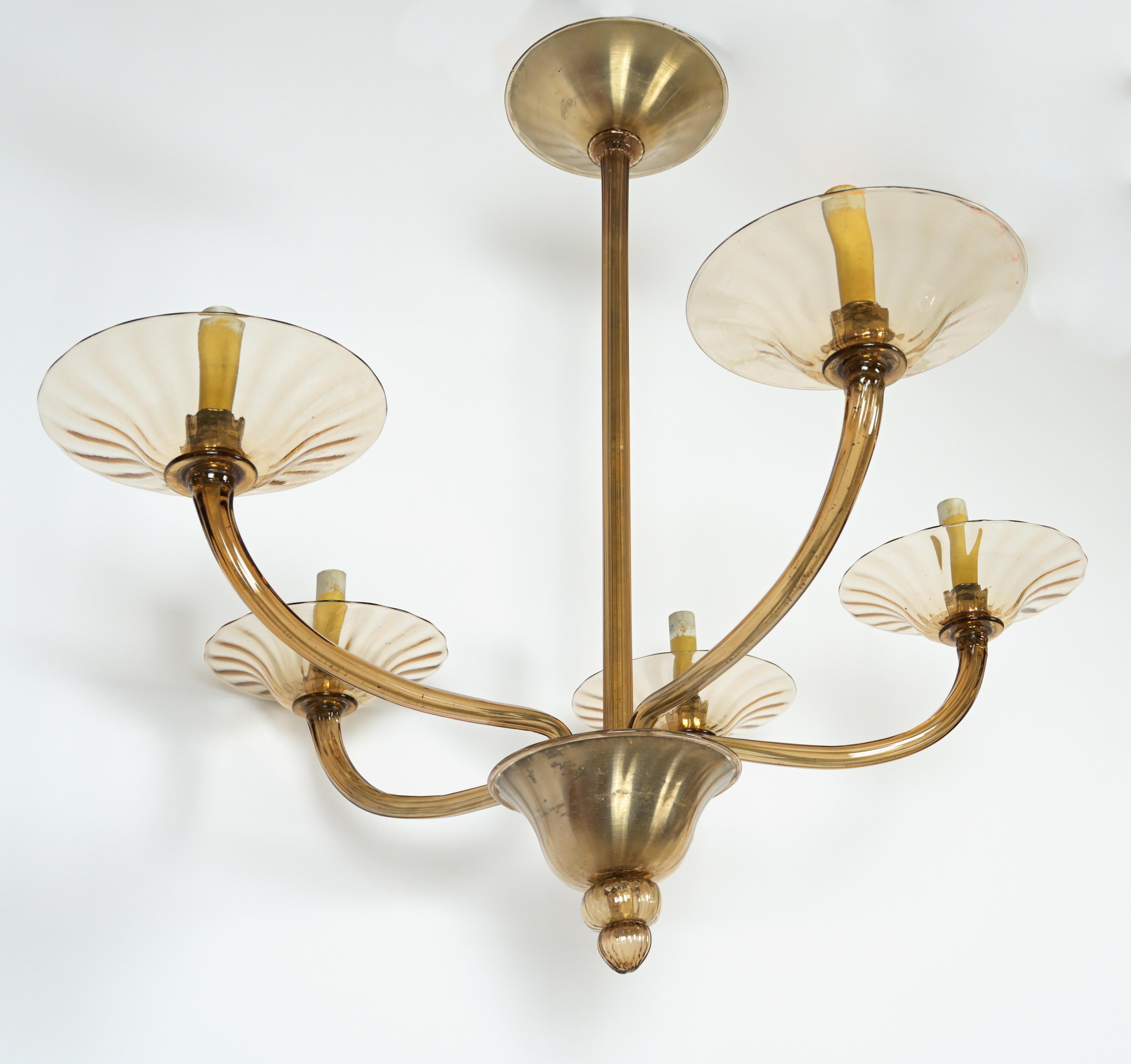 Midcentury Italian Murano Glass Five Arm Chandelier In Good Condition For Sale In New York, NY