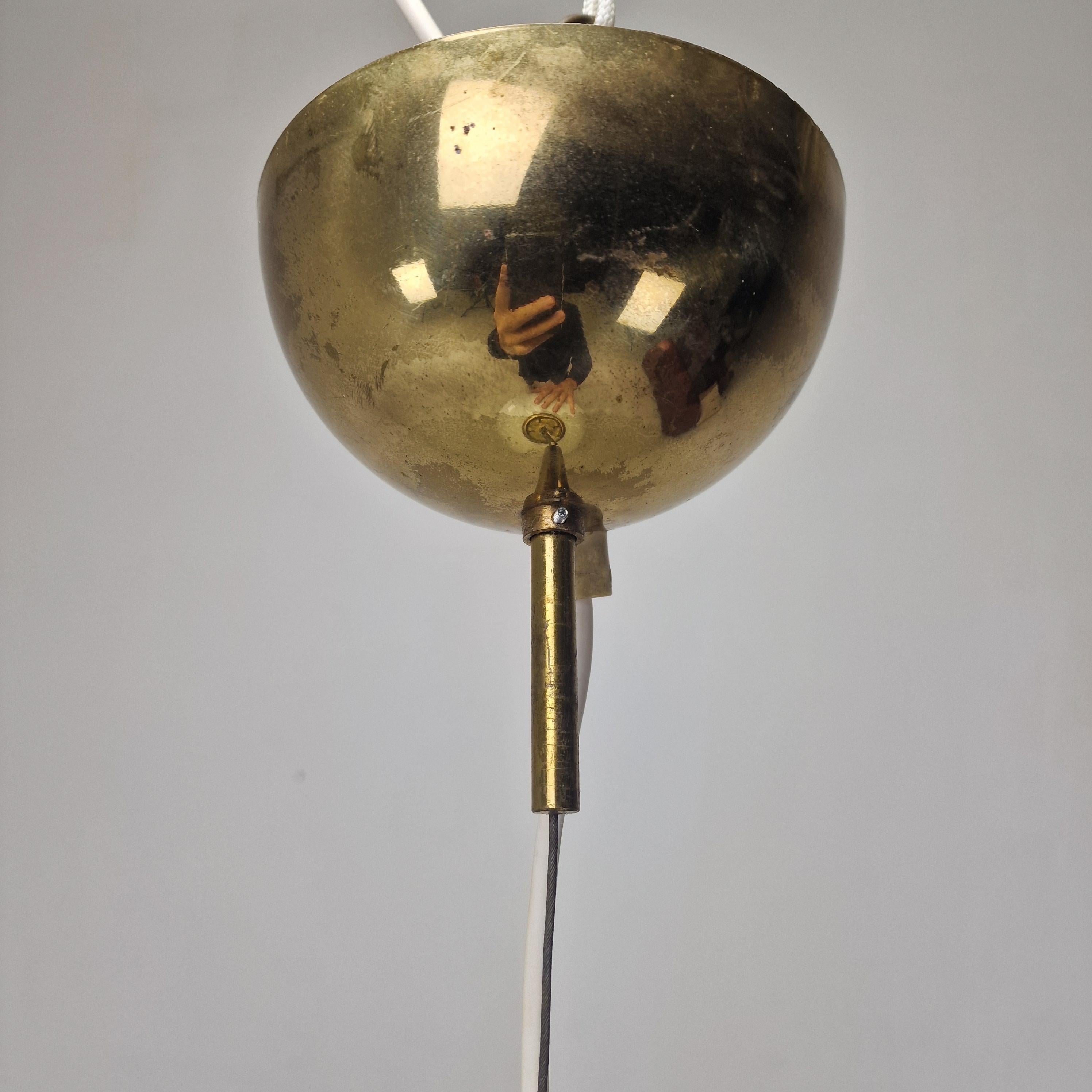 Araña italiana de mediados de siglo de cristal de Murano con detalles de latón, años 70 en venta 4