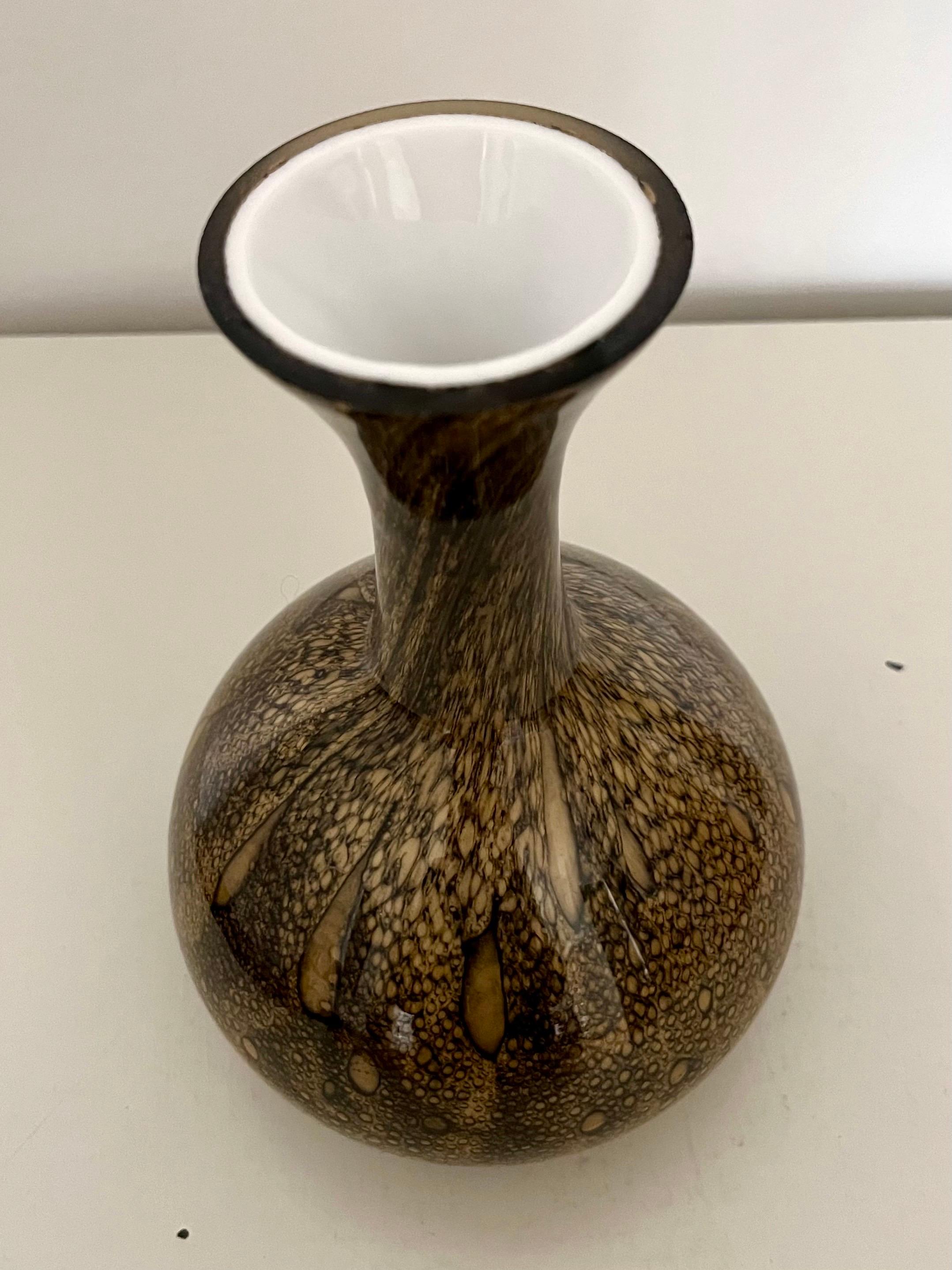 20ième siècle Vase en verre de Murano à motif Bollicine, Italie du milieu du siècle, années 1950 en vente