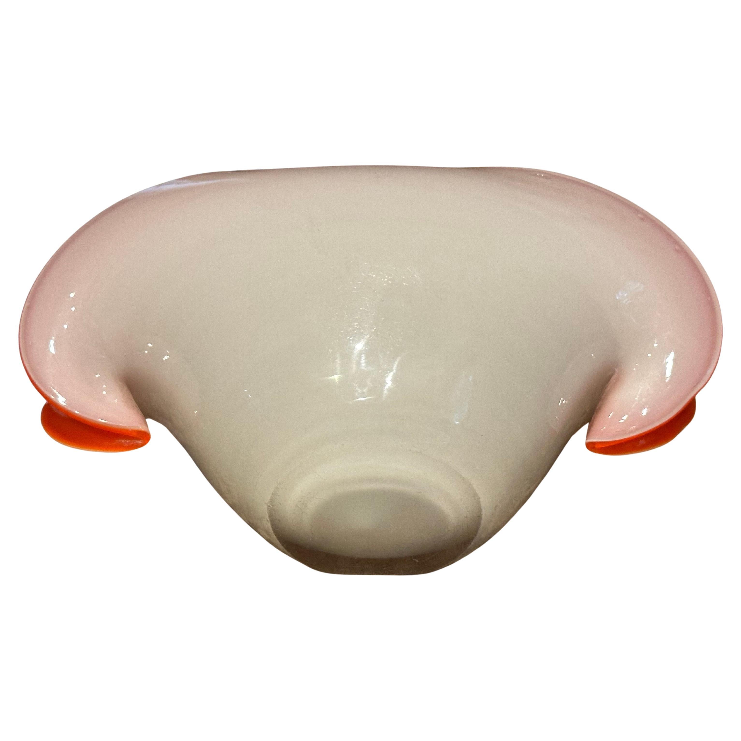 Bol en verre à coquille de palourde de Murano du milieu du siècle dernier en vente 3