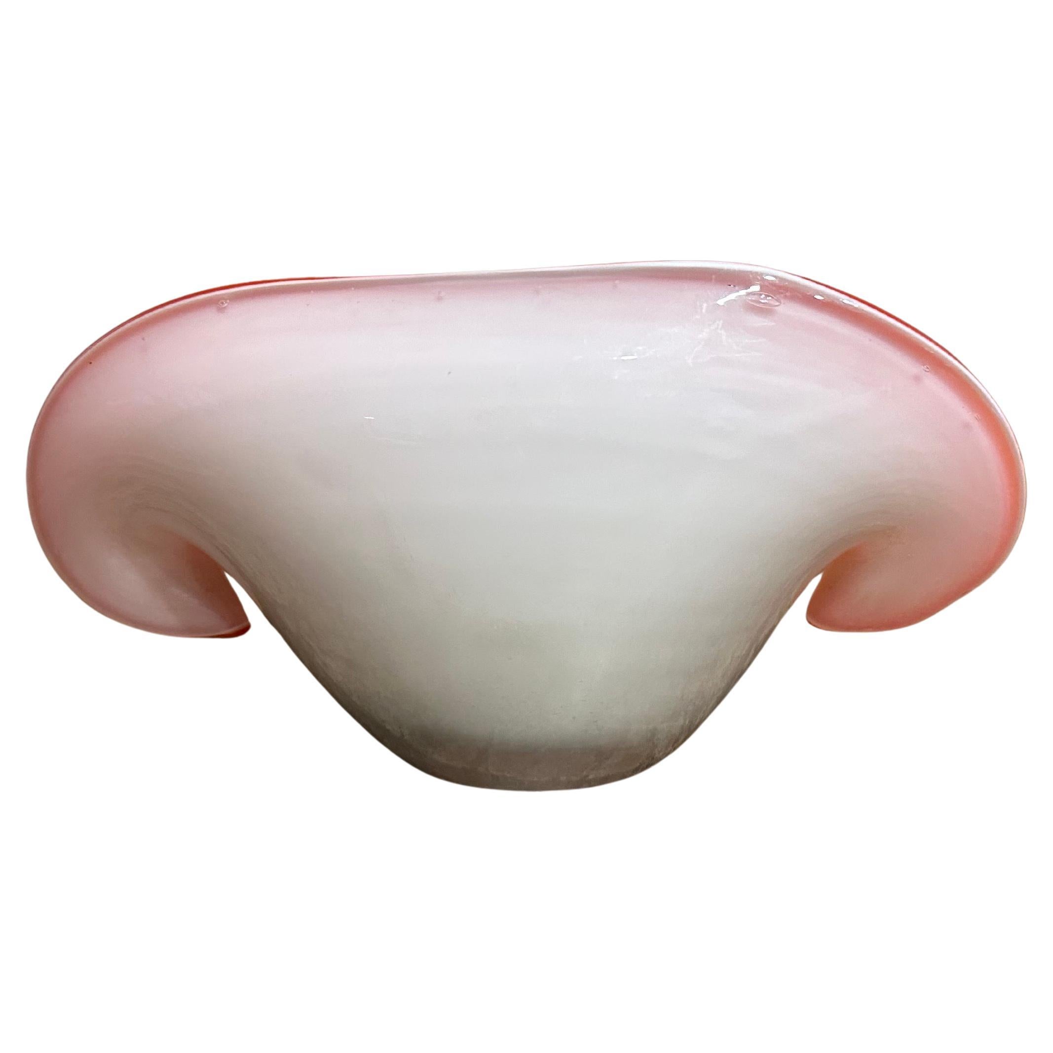 Bol en verre à coquille de palourde de Murano du milieu du siècle dernier en vente 2