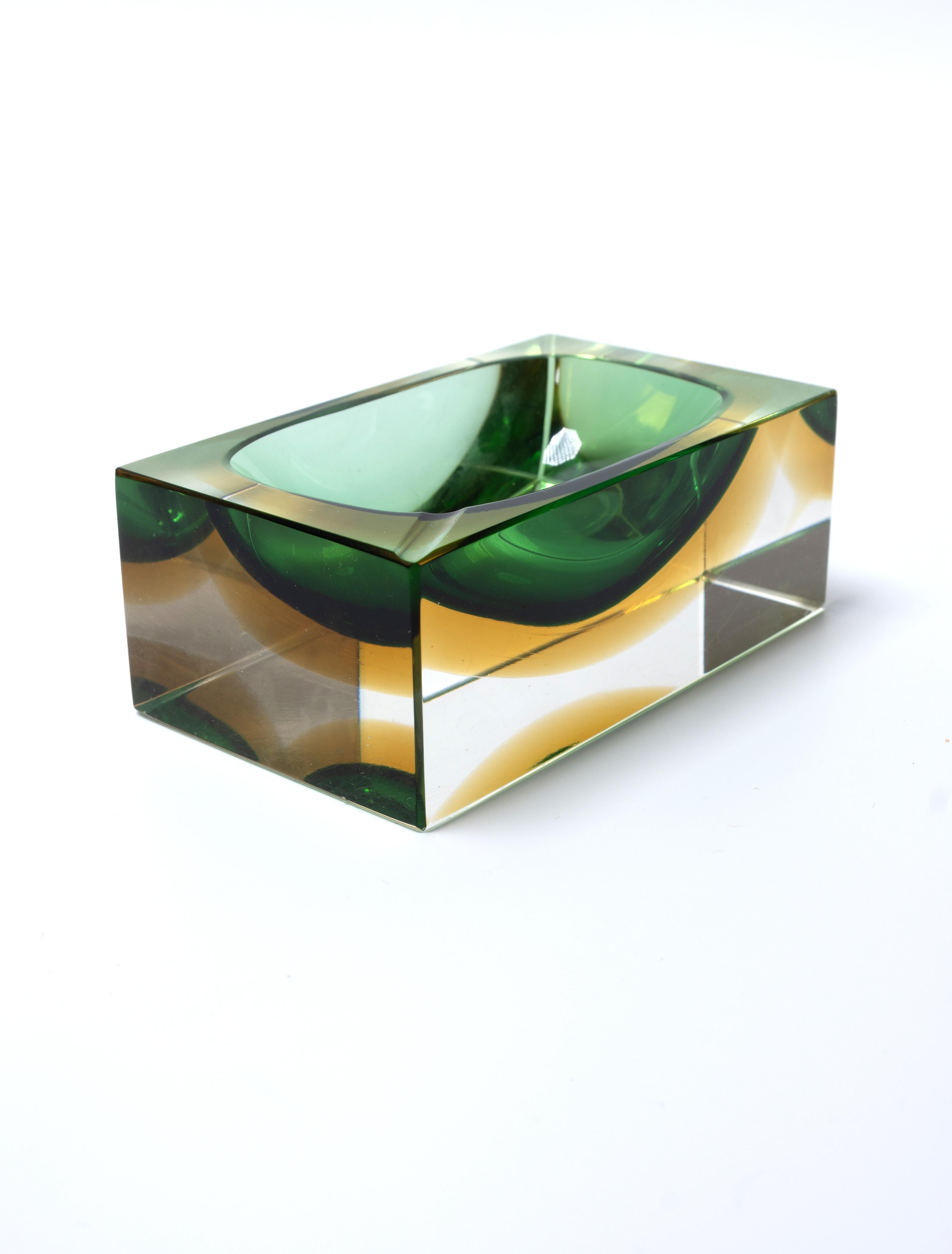 Mid Century Italian Murano Sommerso Ashtray Flavio Poli For Seguso C.1960 In Good Condition For Sale In London, GB