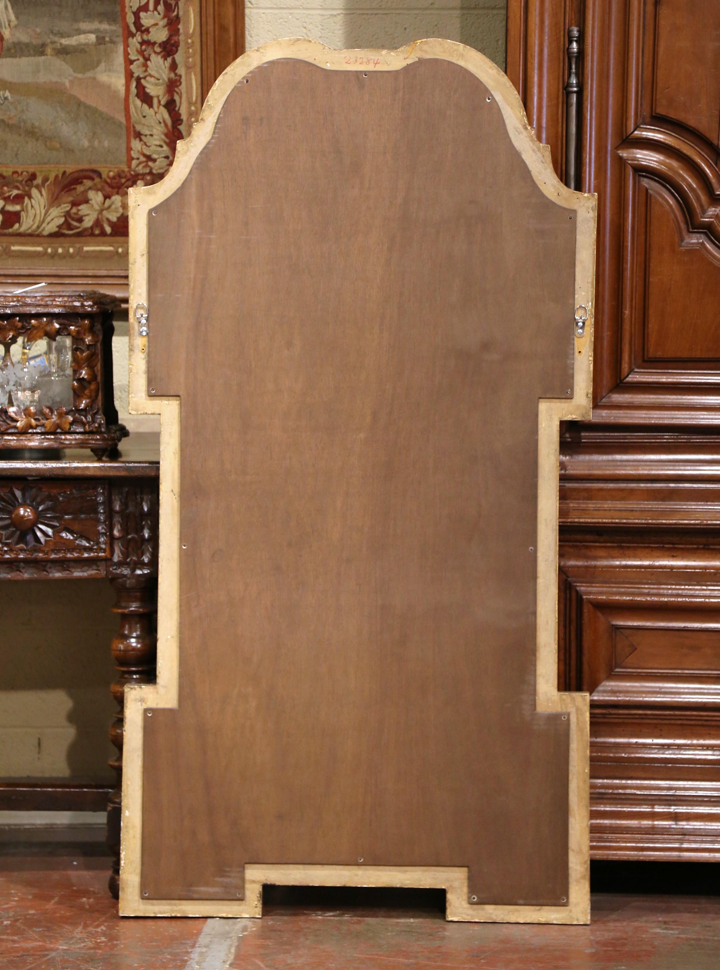 Mid-Century Italian Neoclassical Carved Giltwood Wall Mirror For Sale 5