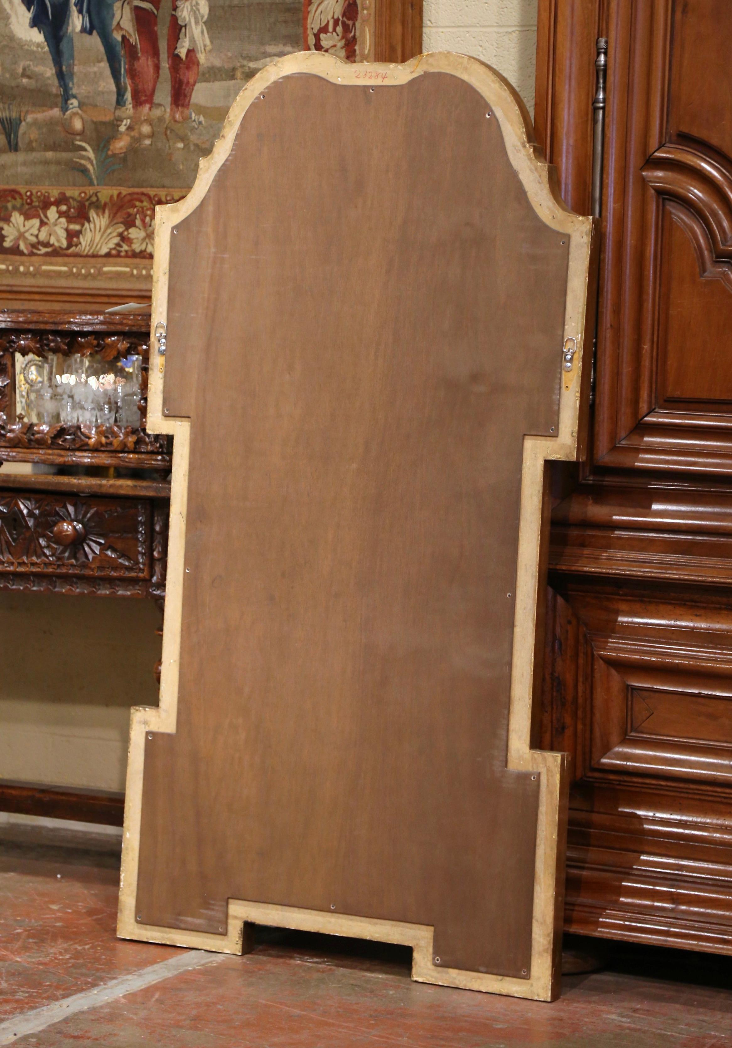 Mid-Century Italian Neoclassical Carved Giltwood Wall Mirror For Sale 4