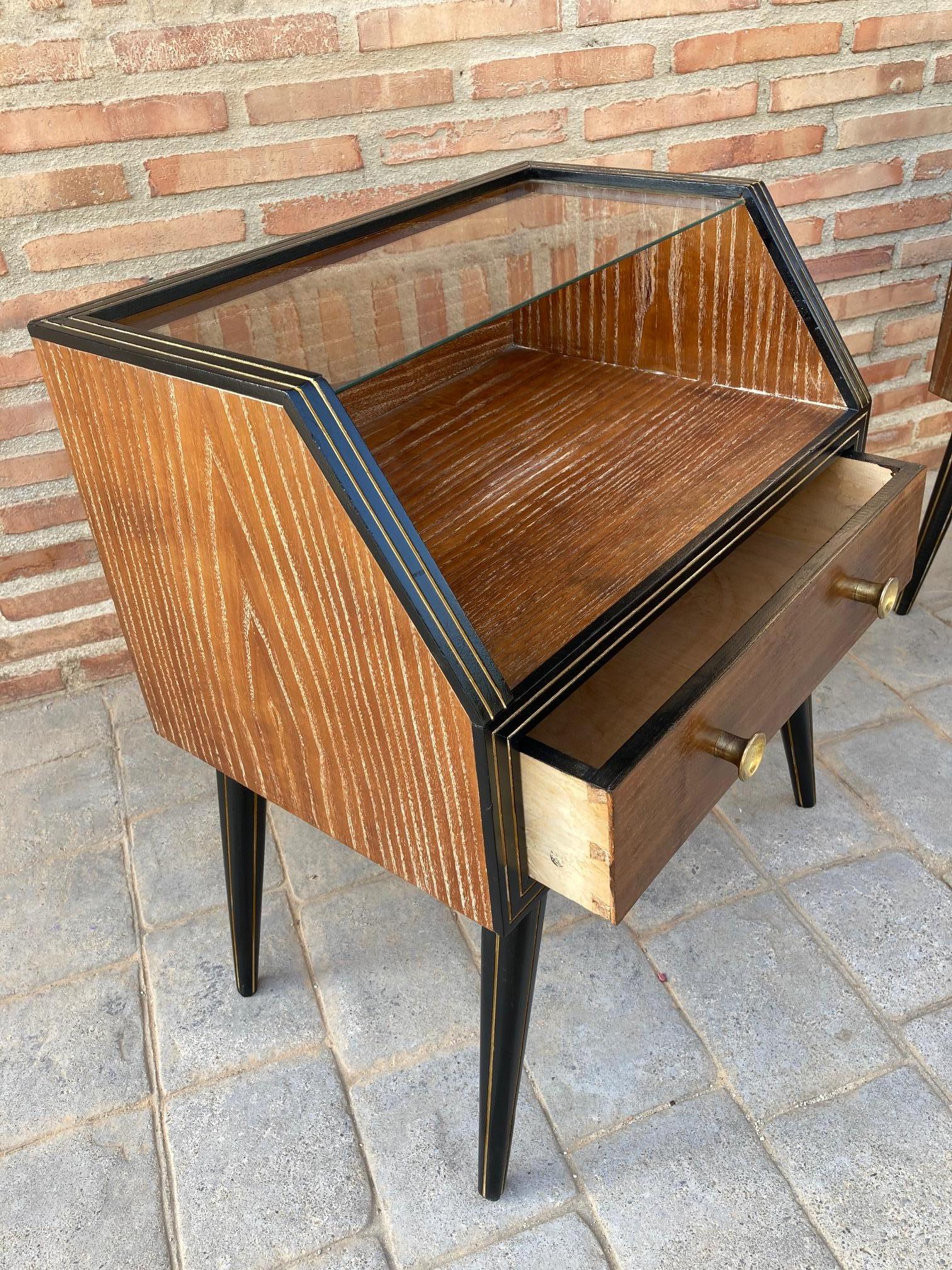 Mid Century Italian Nightstands with Glass, 1960s, Set of 2 For Sale 5