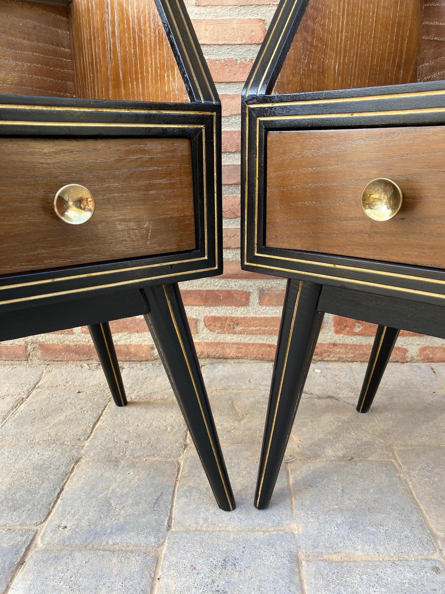 Mid Century Italian Nightstands with Glass, 1960s, Set of 2 For Sale 9