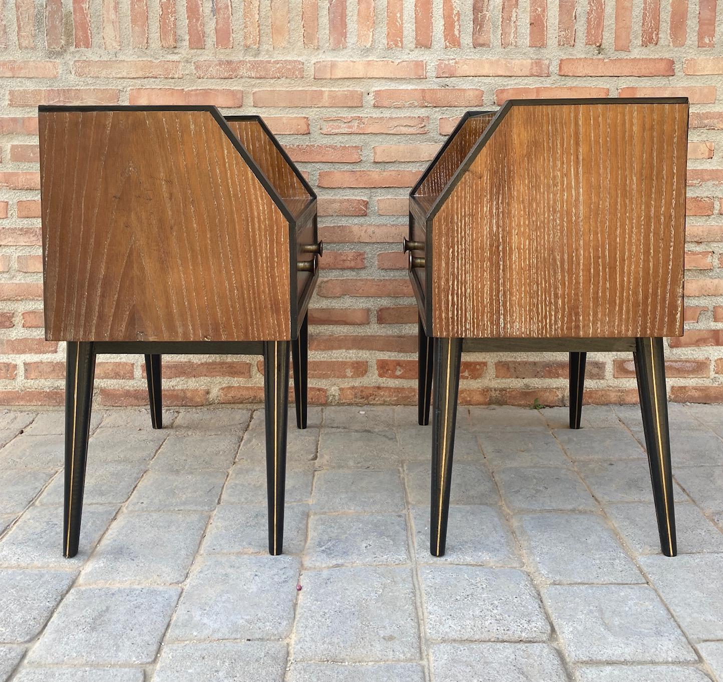 20th Century Mid Century Italian Nightstands with Glass, 1960s, Set of 2 For Sale